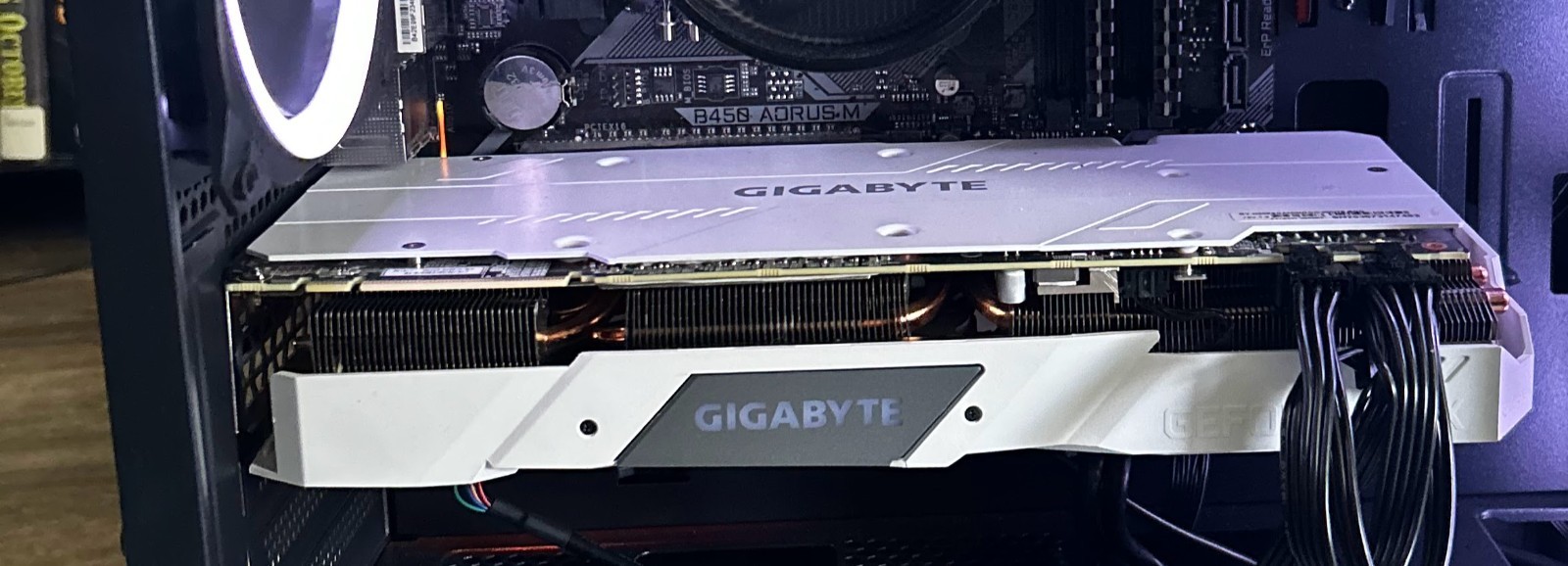 GIGABYTE RTX 2080 SUPER WHITE (READ BEFORE BUYING)(MUST BE UNDERVOLTED) GIGABYTE RTX 2080 SUPER WHITE (READ BEFORE BUYING)(MUST BE UNDERVOLTED)