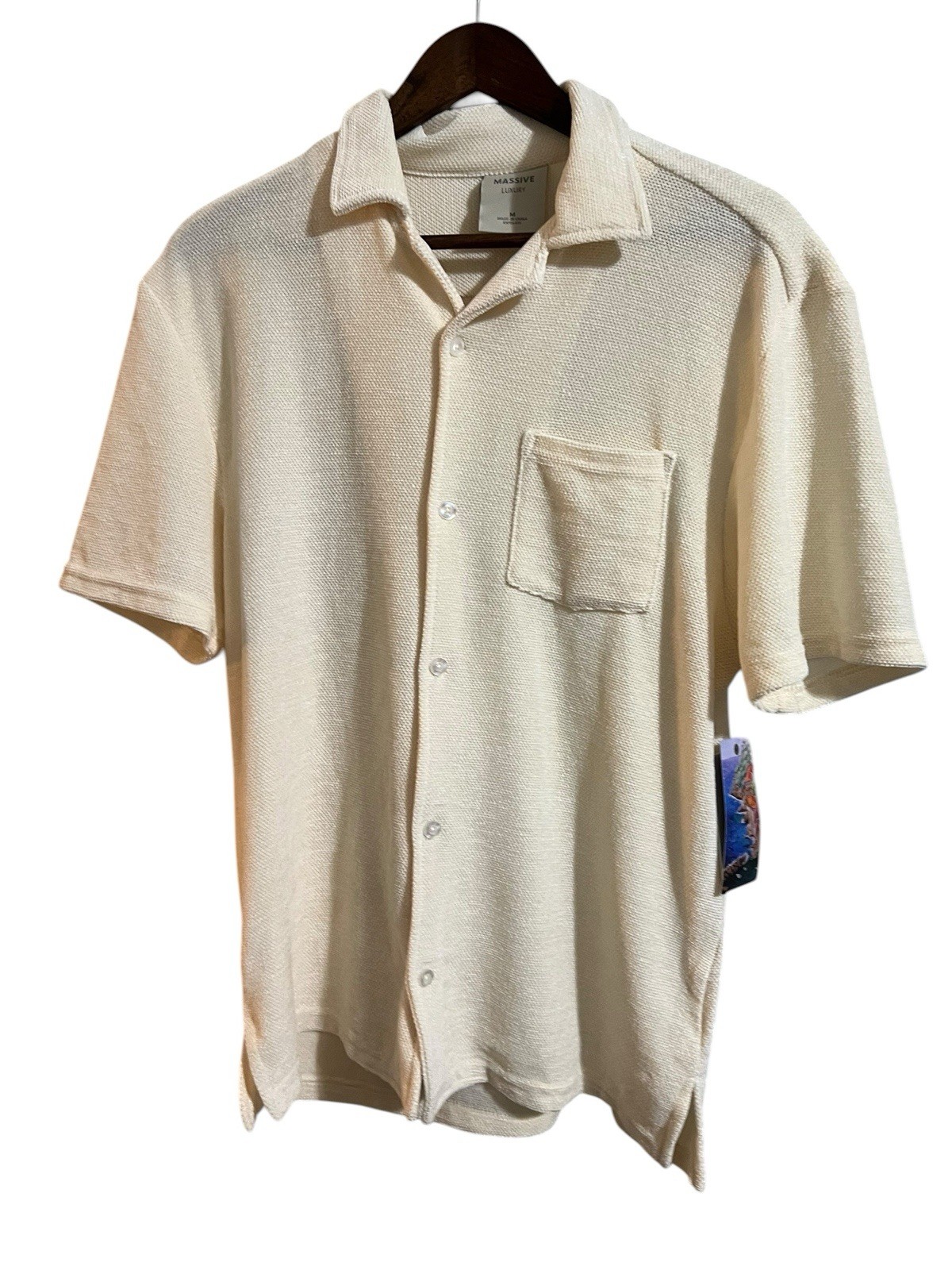 Massive Luxury Edition Men’s Short Sleeve Knit Button Up Knit Shirt Medium New