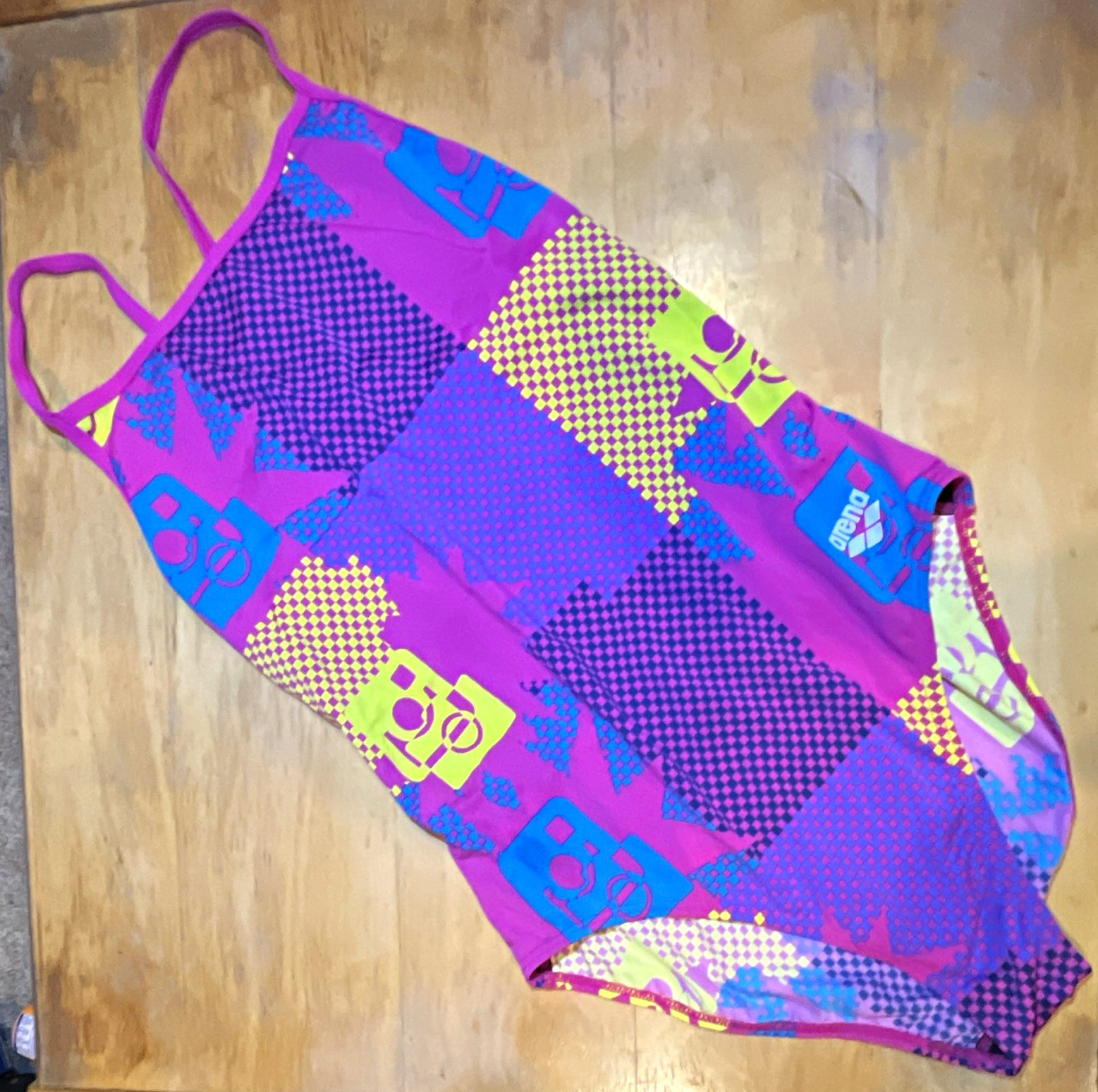 Arena Women’s Size 36 One Piece Swimsuit Geometric Purple Multi Stretch