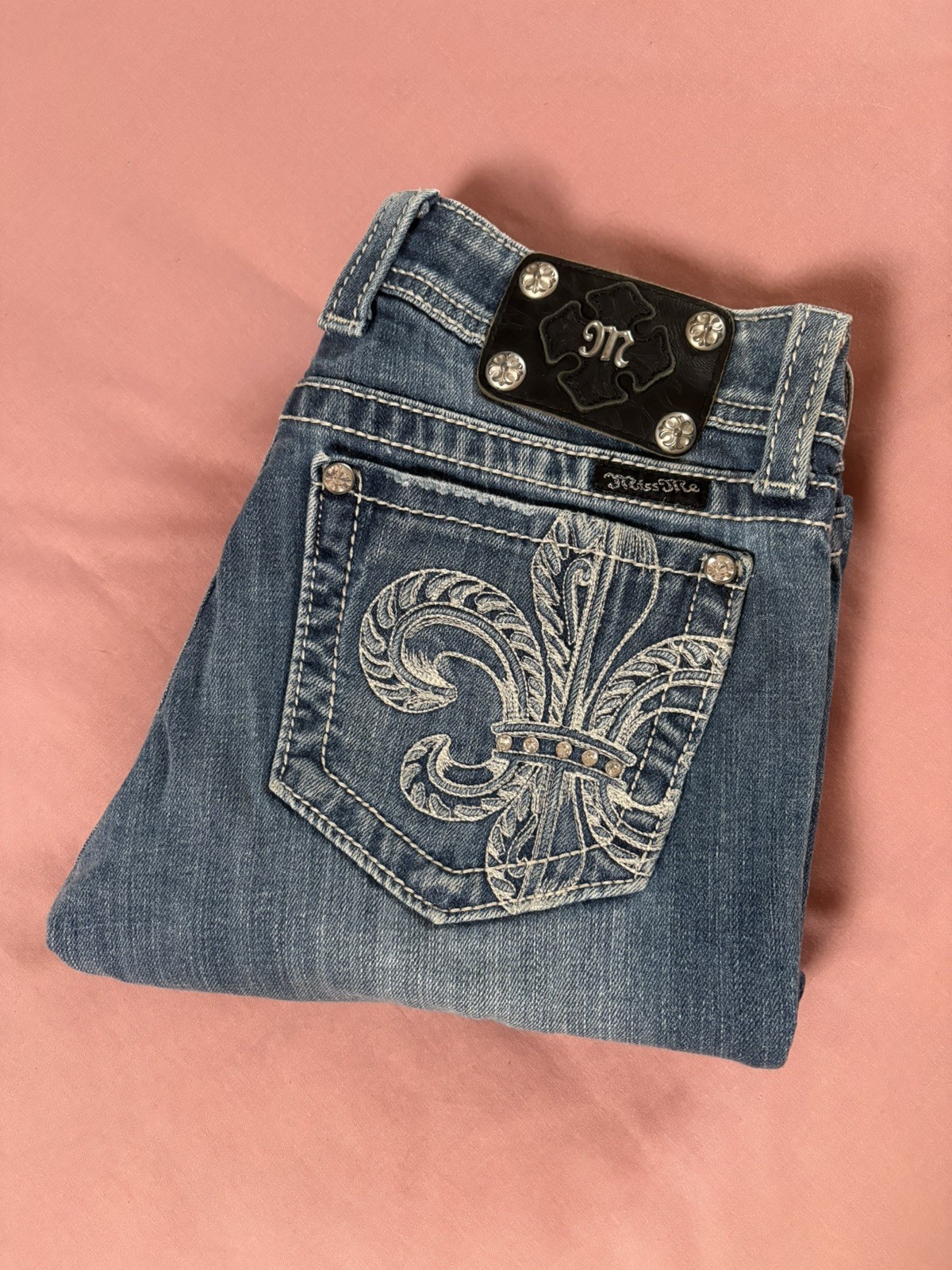 Miss Me Y2K Low Rise Bootcut Jeans Size 28 Fleur de Lis