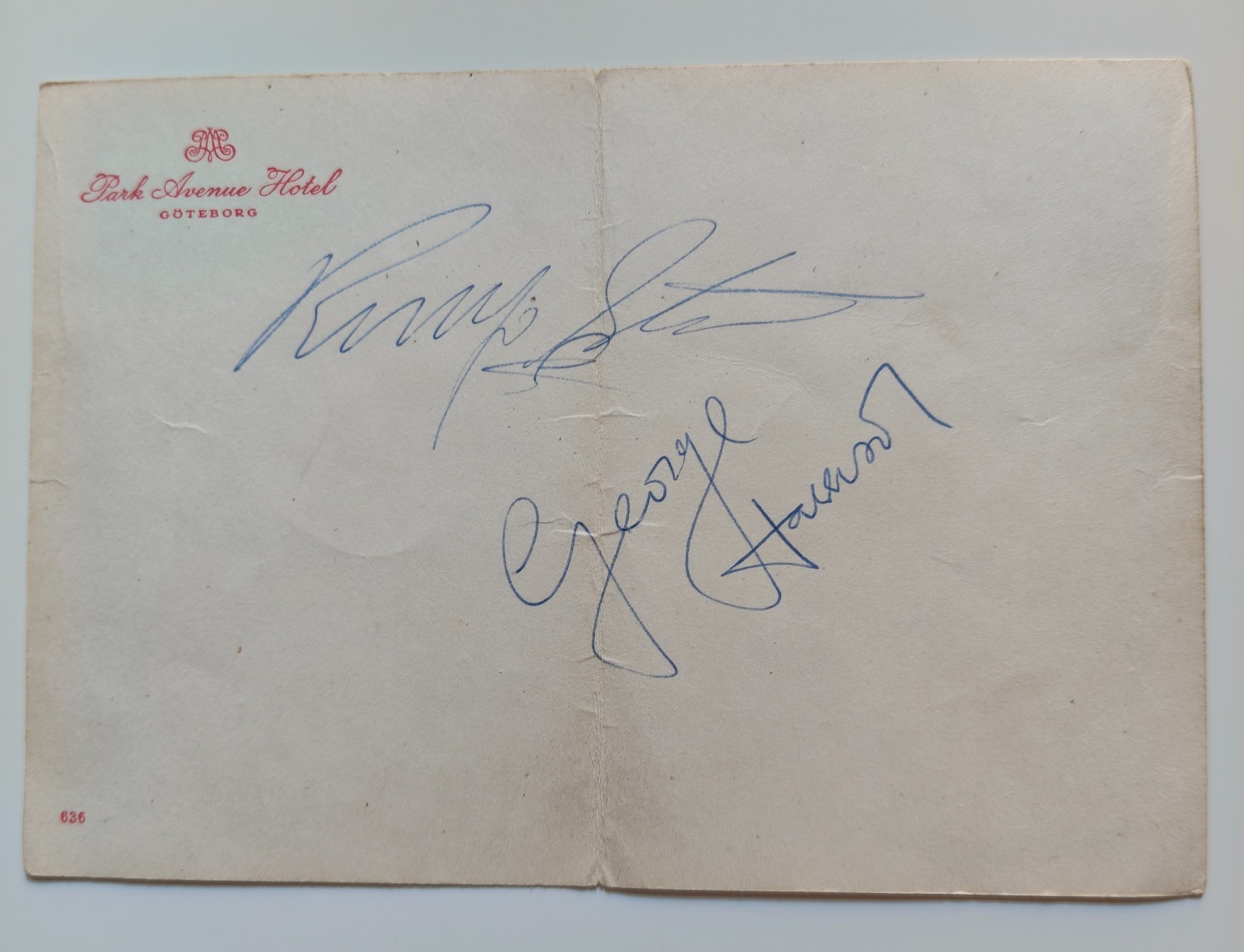 THE BEATLES – RINGO STARR & GEORGE HARRISON AUTOGRAPHS – 1963