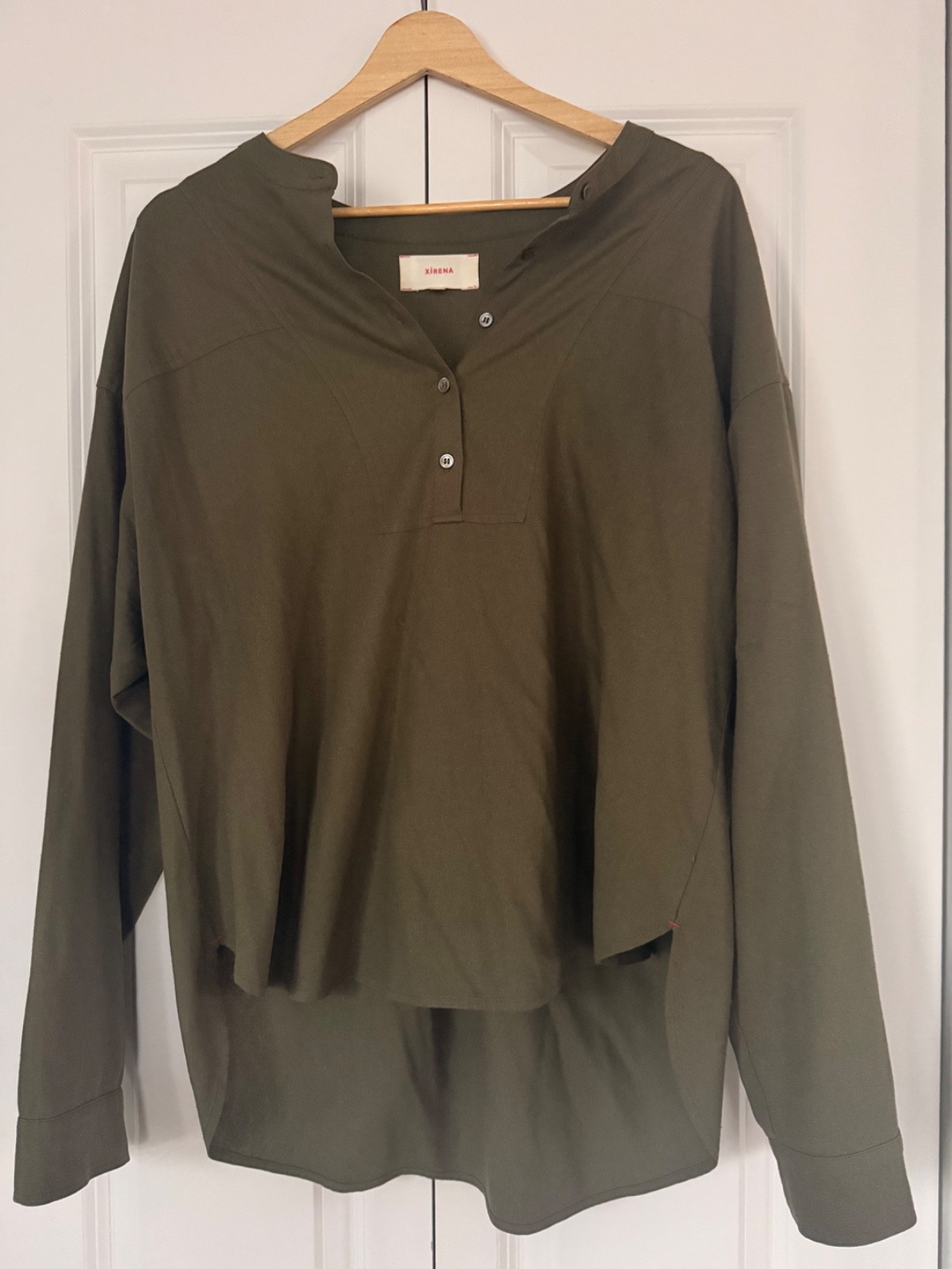 XiRENA raw silk Olive Green Long Sleeve Henley Top- medium XiRENA raw silk Olive Green Long Sleeve Henley Top- medium