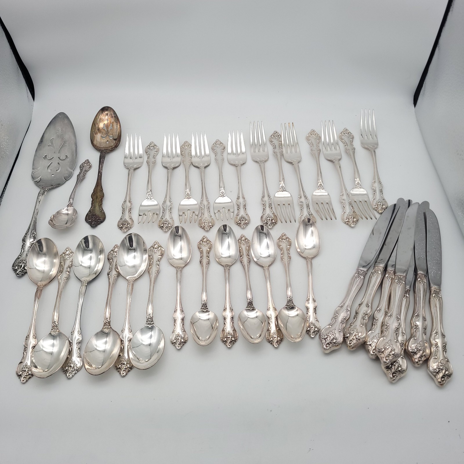 International Silver Inlaid ORLEANS Flatware Set 37pc Vtg Silverplate, Service 6 International Silver Inlaid ORLEANS Flatware Set 37pc Vtg Silverplate, Service 6