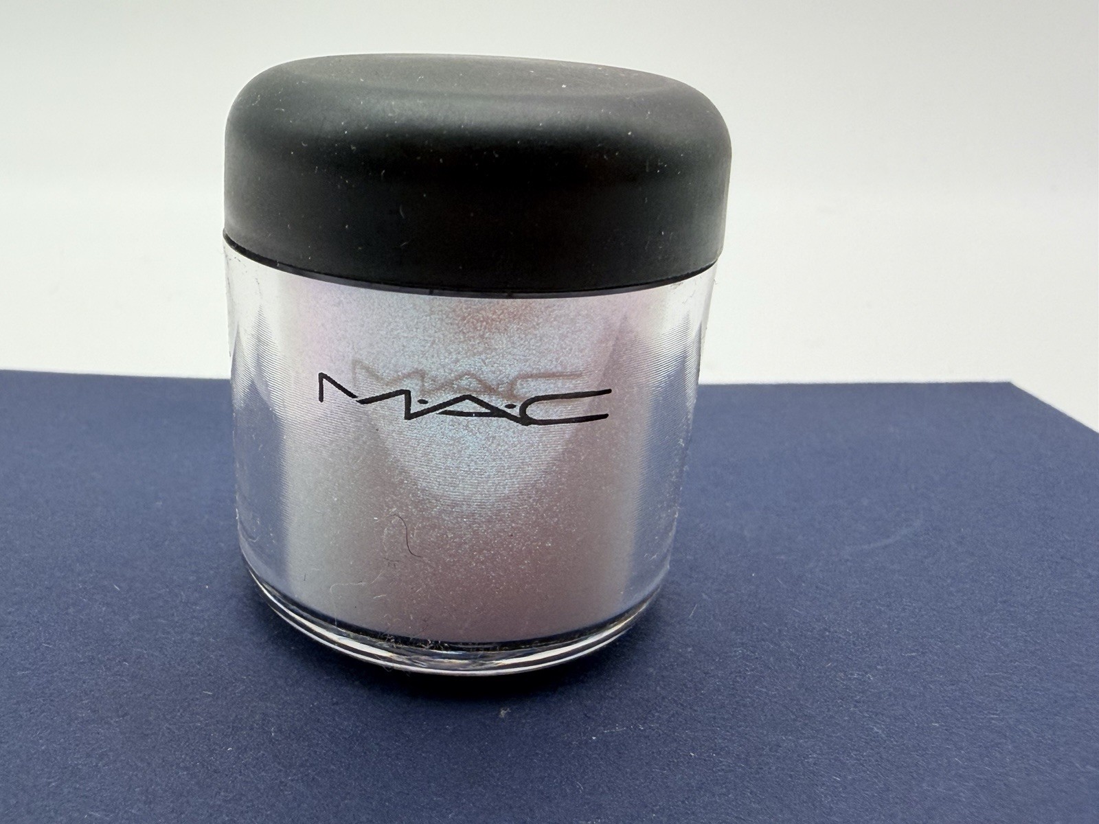 MAC Glitter Iridescent White Blue Full Size 7.5g Discontinued – Never Used