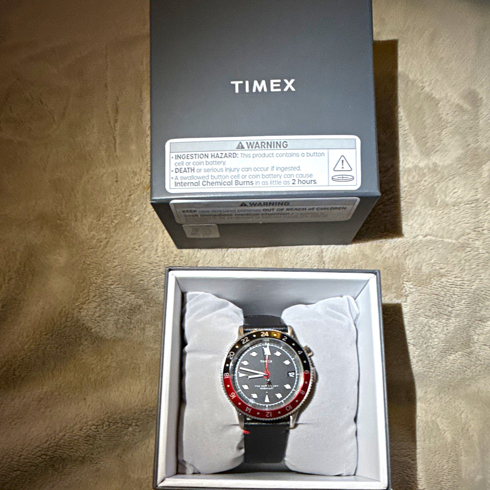 Timex Waterbury Quartz GMT Wristwatch Black Dial 24-Hr Red/Black Bezel Box