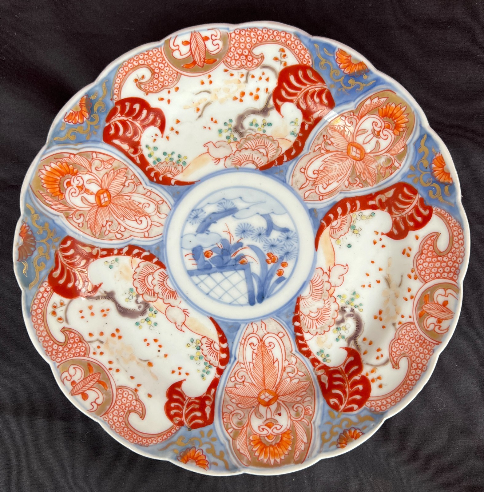 Fine Antique Japanese Imari Porcelain Plate, Meiji Period, Gilt Scalloped 19th C