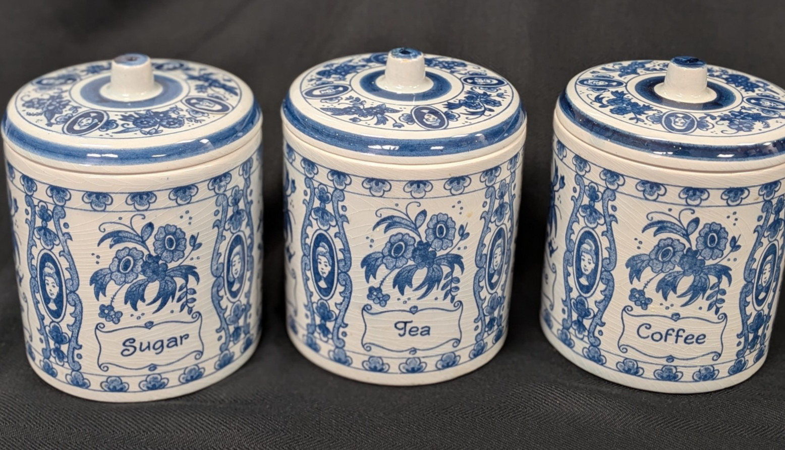 Vtg Delft Blue Tea Coffee Sugar Canister Set Ceramic Holland Canisters Exc DS61