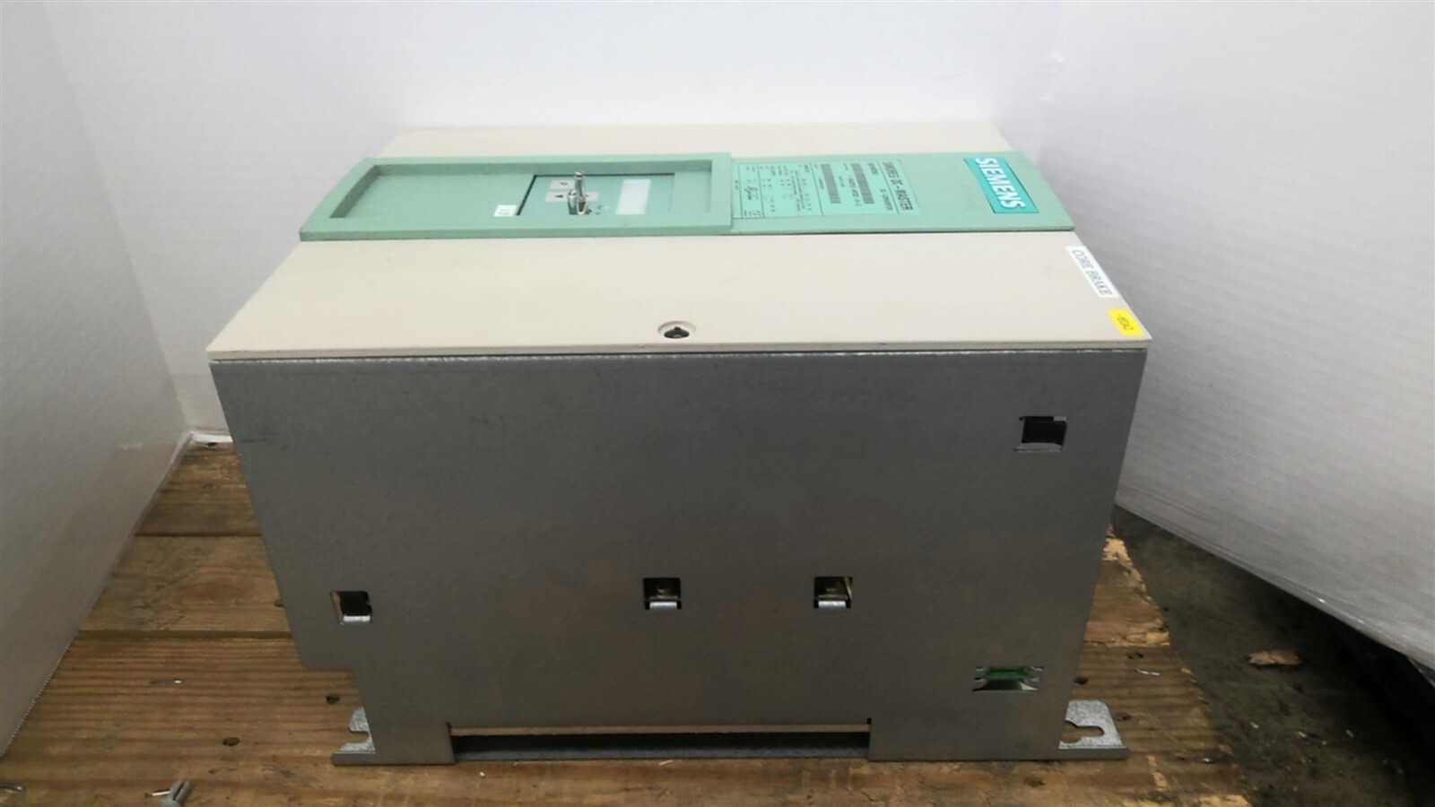Siemens 6RA7018-6FD22-0-Z DC-Converter 30 Amp 550 Volts