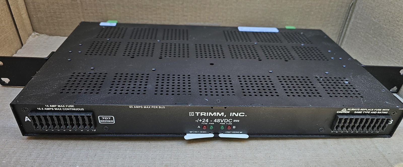 TRIMM INC. 65 Amp GMT Fuse Panel - 10/10 Position - 707 Series TRIMM INC. 65 Amp GMT Fuse Panel - 10/10 Position - 707 Series