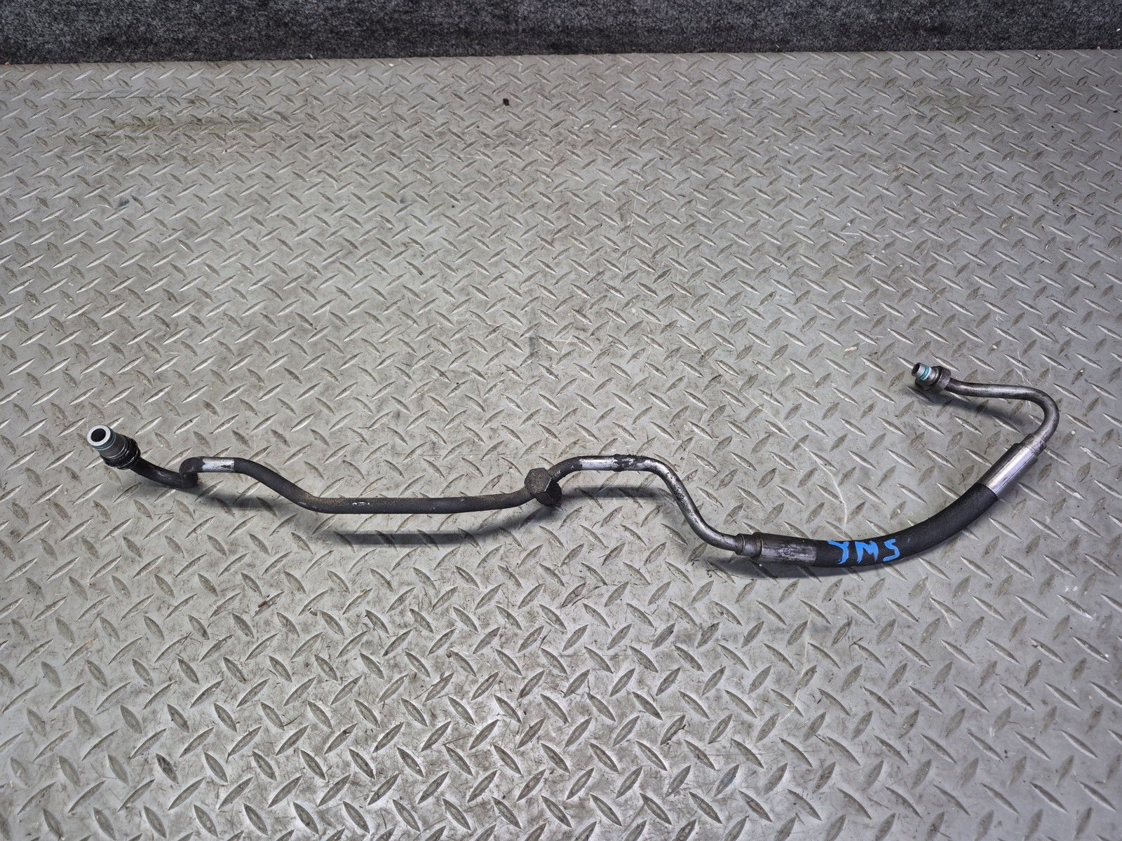 07-13 MERCEDES W221 S63 AMG FRONT LEFT ABC HYDRAULIC SUSPENSION HOSE LINE OEM