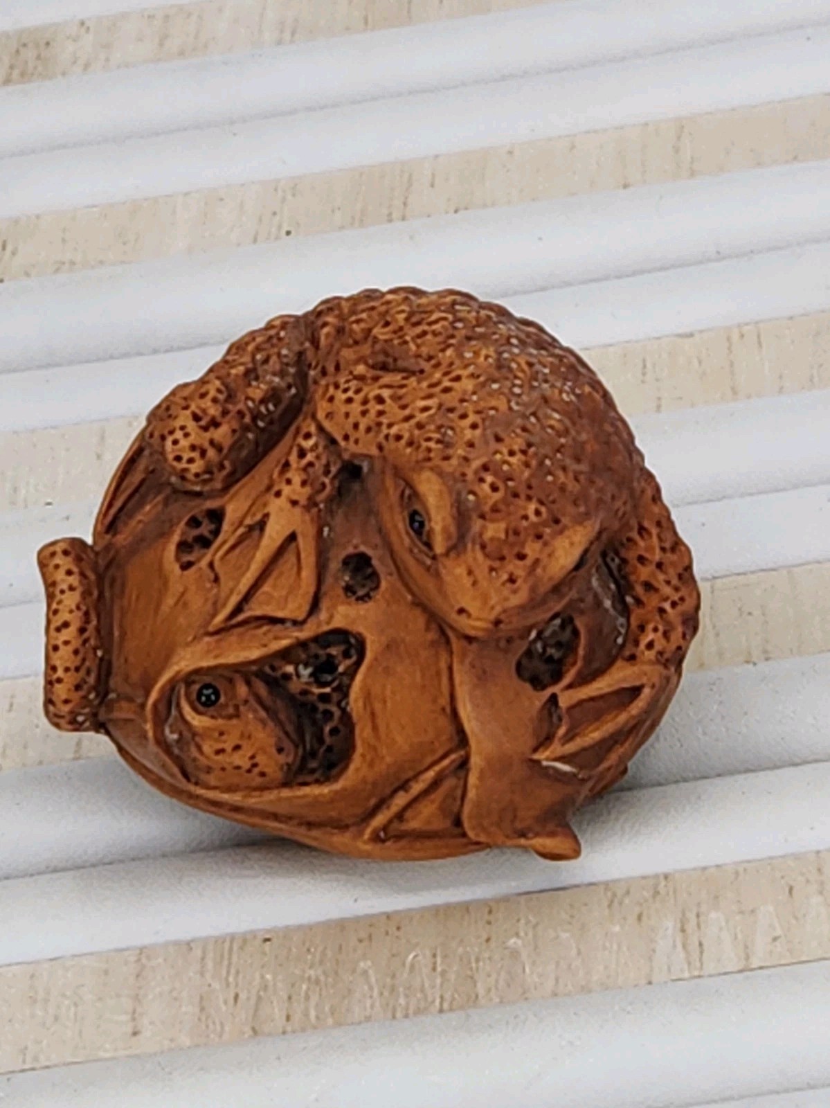 Japanese Ishikawa Signed Boxwood Toads Frog Lily Netsuke Horn Eyes 20th C