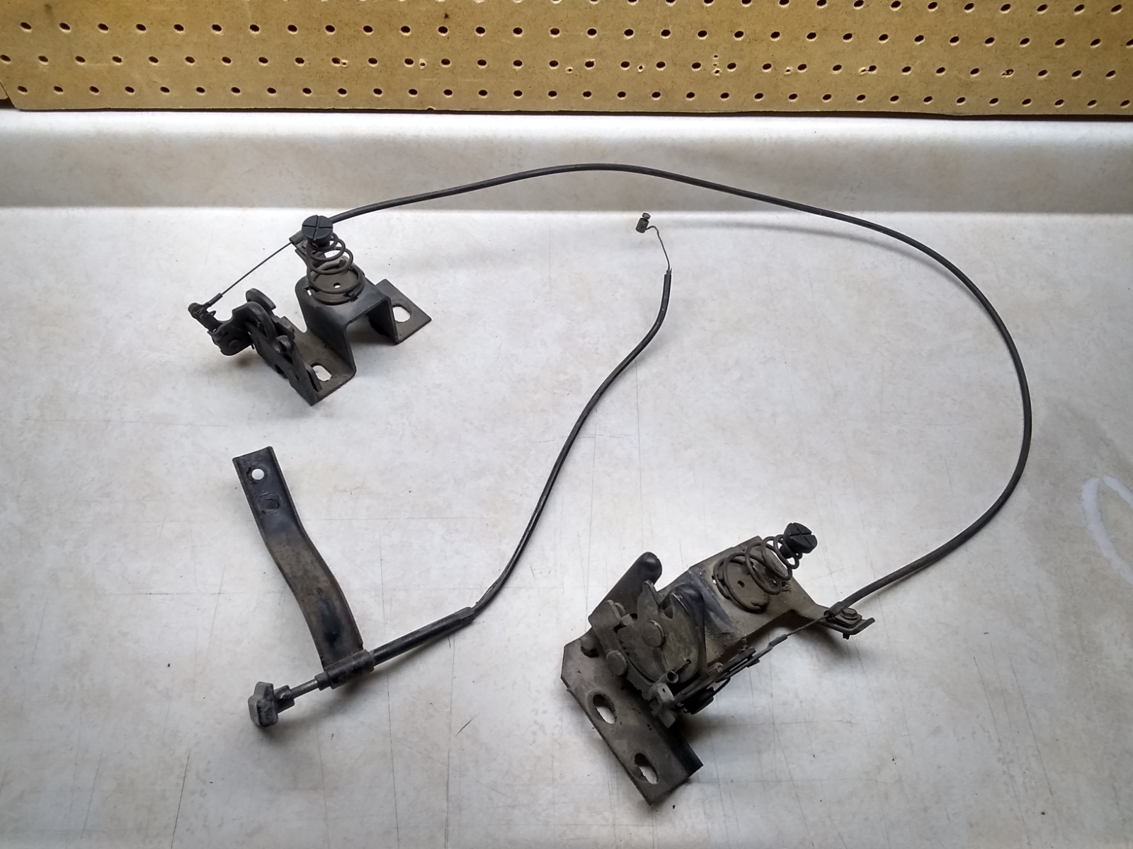 VTG Used OEM GM 1977-82 C3 Corvette Hood Latch Assemblies & Release, USA