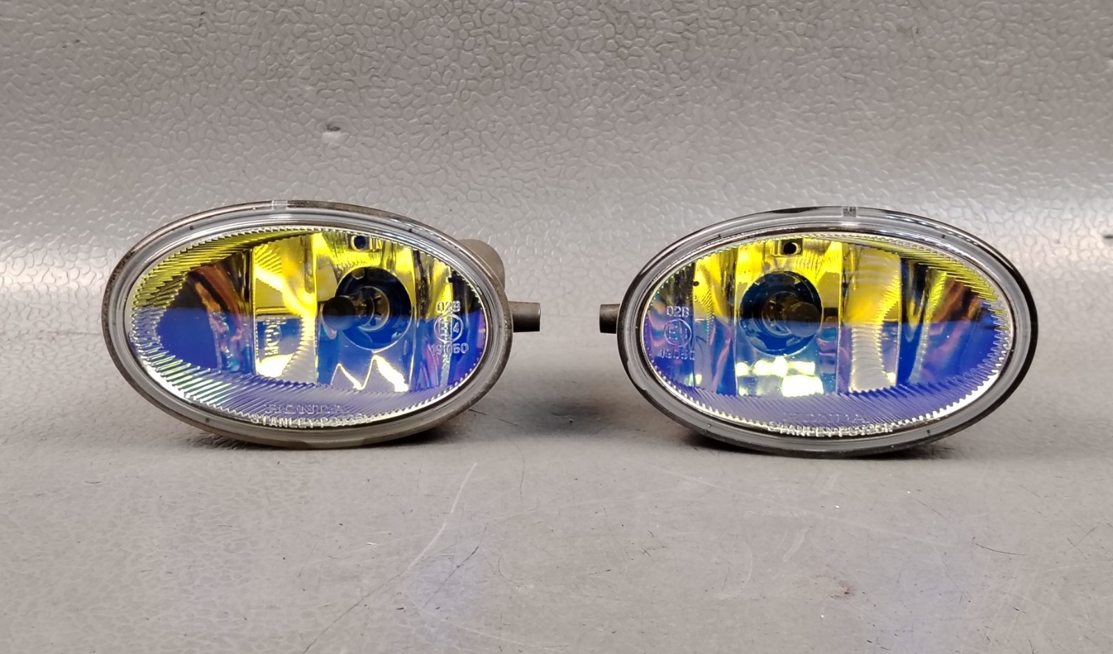 HONDA Acura Freed Jazz Fit P3726RL Rainbow Bumper Fog Lights Genuine jdm oem