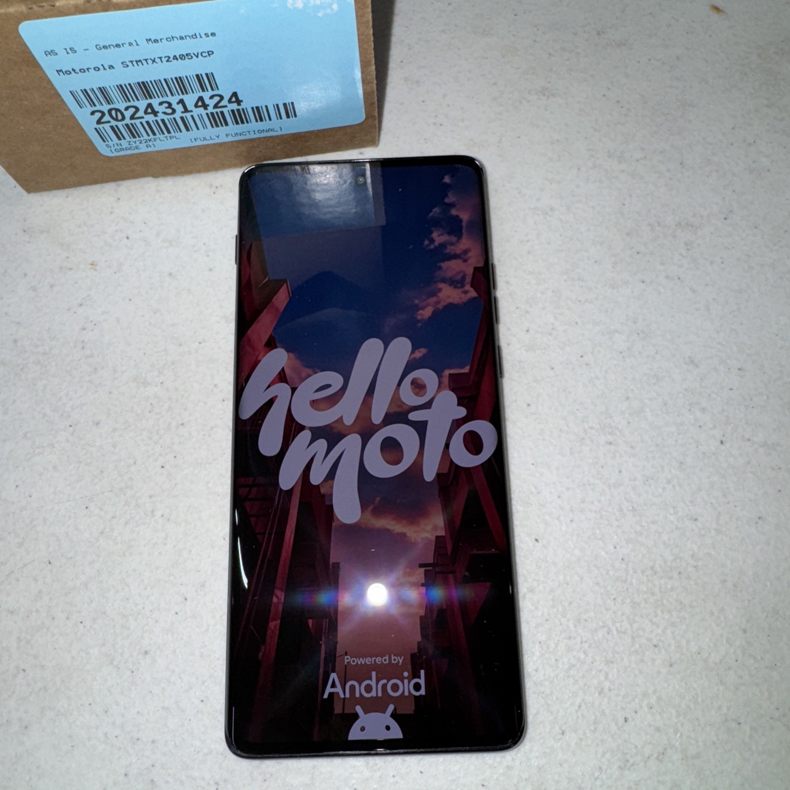 Motorola STMTXT2405VCP Edge 2024 6.6'' 5G 8GB RAM 256GB Storage 2.4 (TRACFONE)