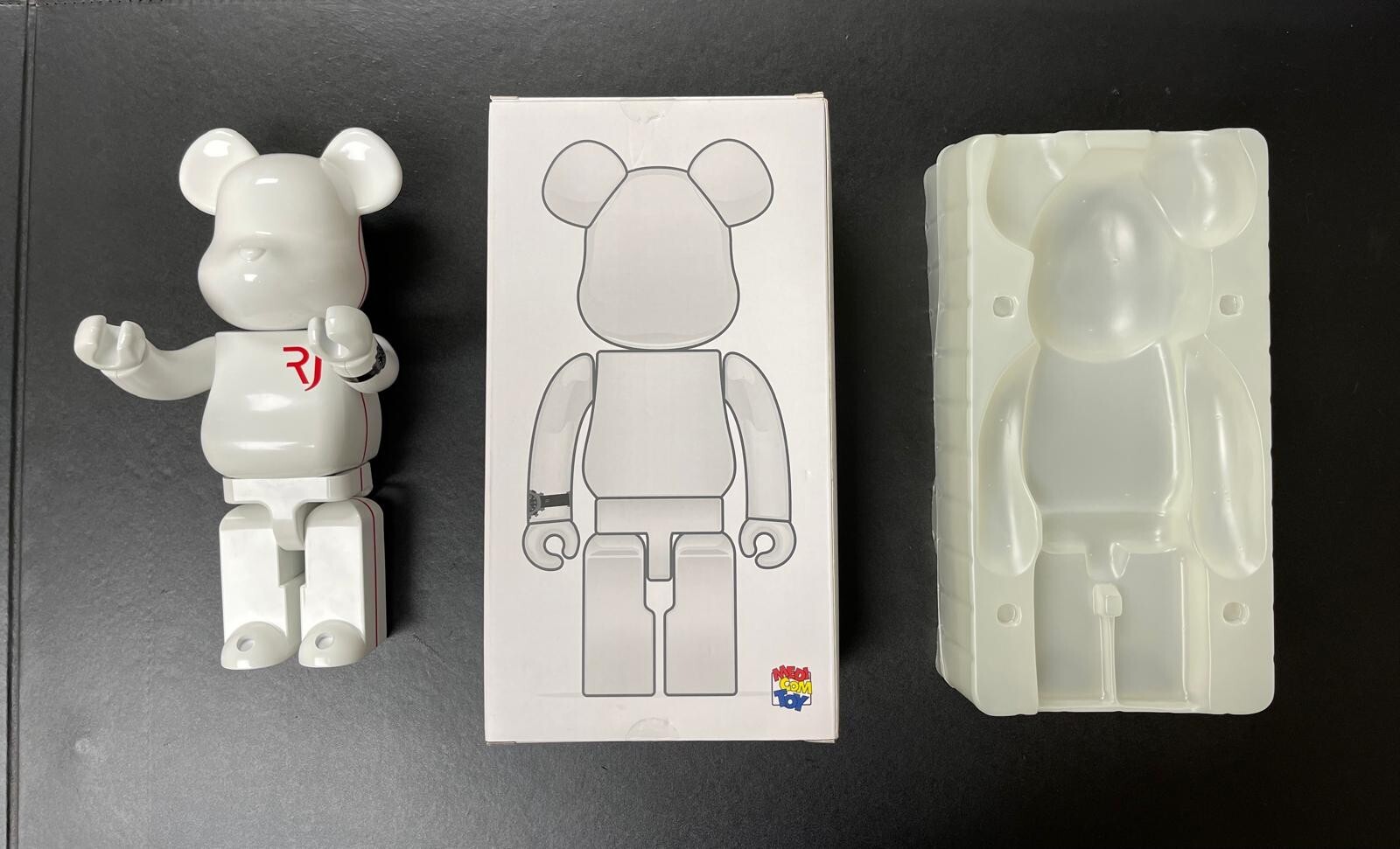 Discover RJ\'s Spaceman BE@RBRICK LIMITED EDITION Discover RJ\'s Spaceman BE@RBRICK LIMITED EDITION