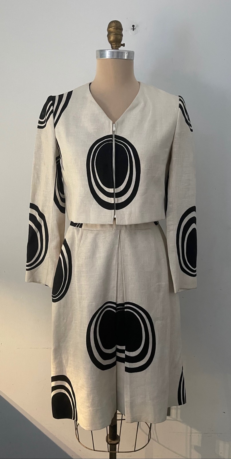 VTG 1960\'S I. MAGNIN~DAVIDOW~BLK & WHITE OP ART LINEN SKIRT SUIT~10~S/M~UNUSUAL~