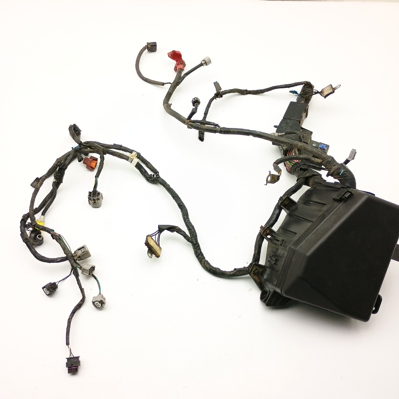 2015-2019 Subaru Legacy Engine Bay Fuse Box Wiring Harness OEM MB703200B 2015-2019 Subaru Legacy Engine Bay Fuse Box Wiring Harness OEM MB703200B