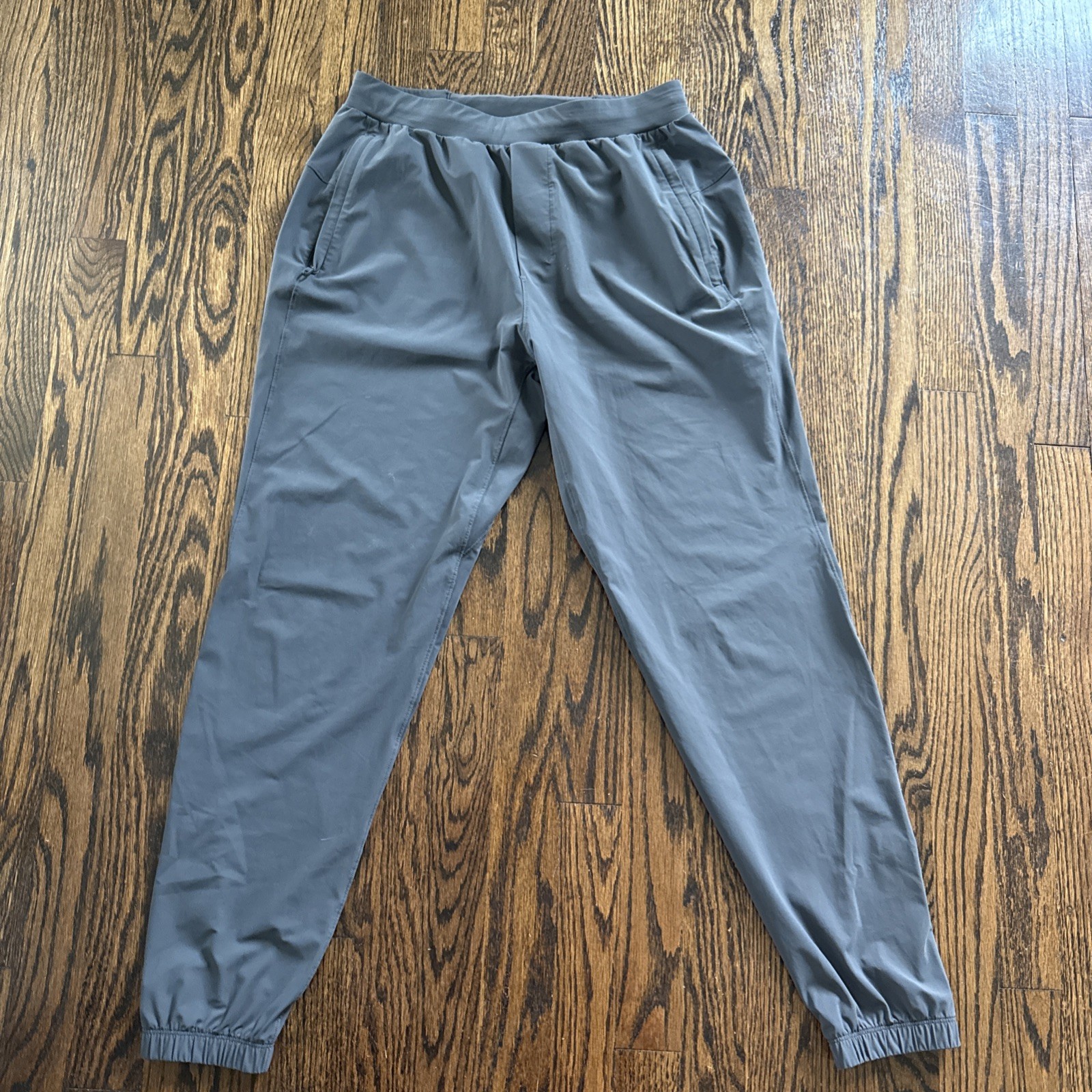 Lululemon Men’s Gray Surge Jogger Pants Running Training Athletic Size Medium Lululemon Men’s Gray Surge Jogger Pants Running Training Athletic Size Medium