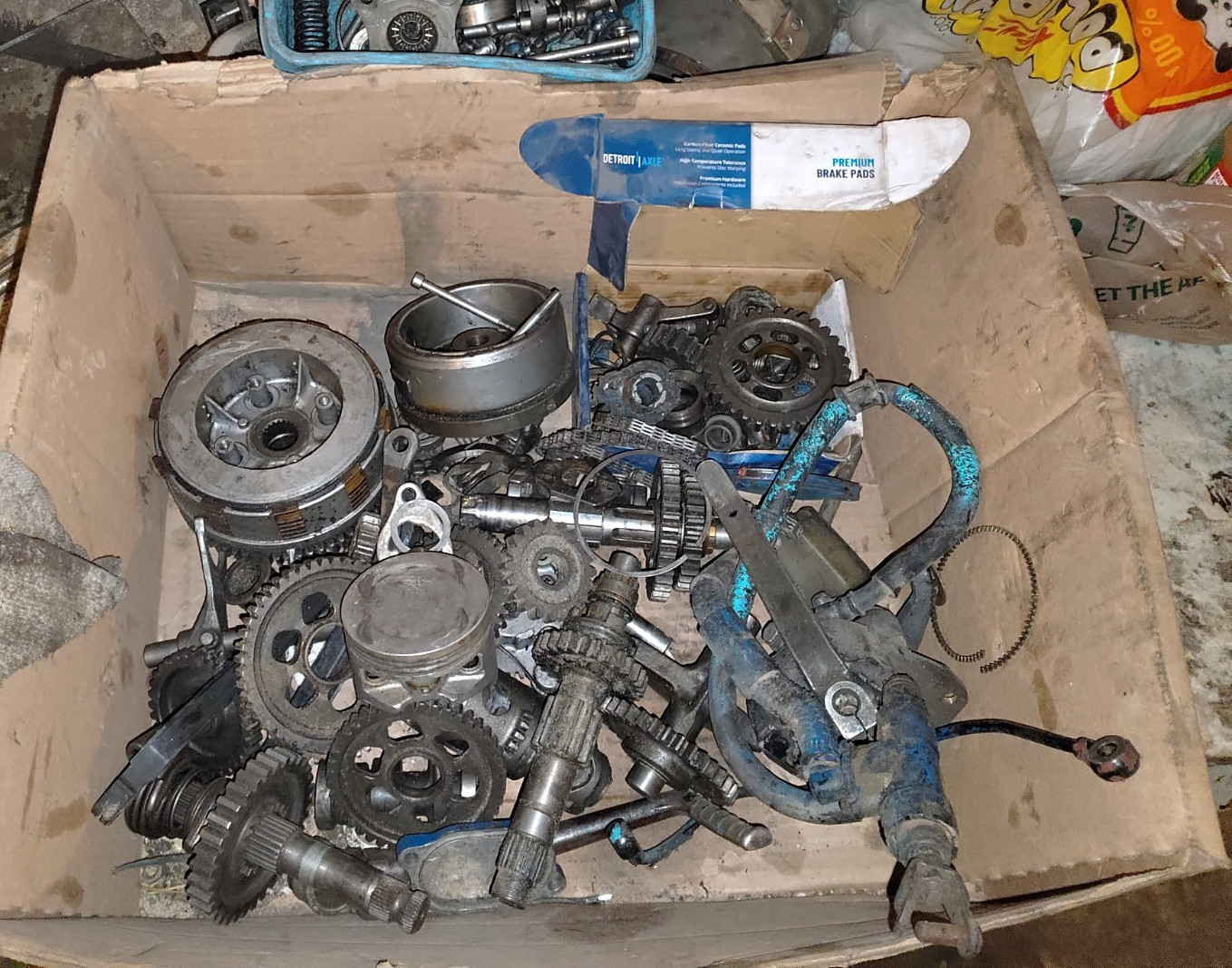 What\'s Left Of The Inside Of A 1987 Honda Trx250x What\'s Left Of The Inside Of A 1987 Honda Trx250x