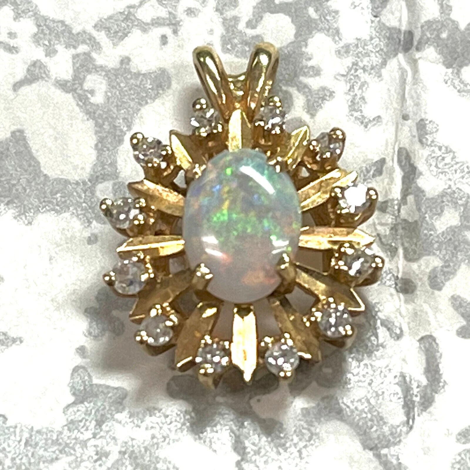 Vintage 14kt Yellow Gold FIRE Australian Opal genuine diamond Pendant NO RESERVE
