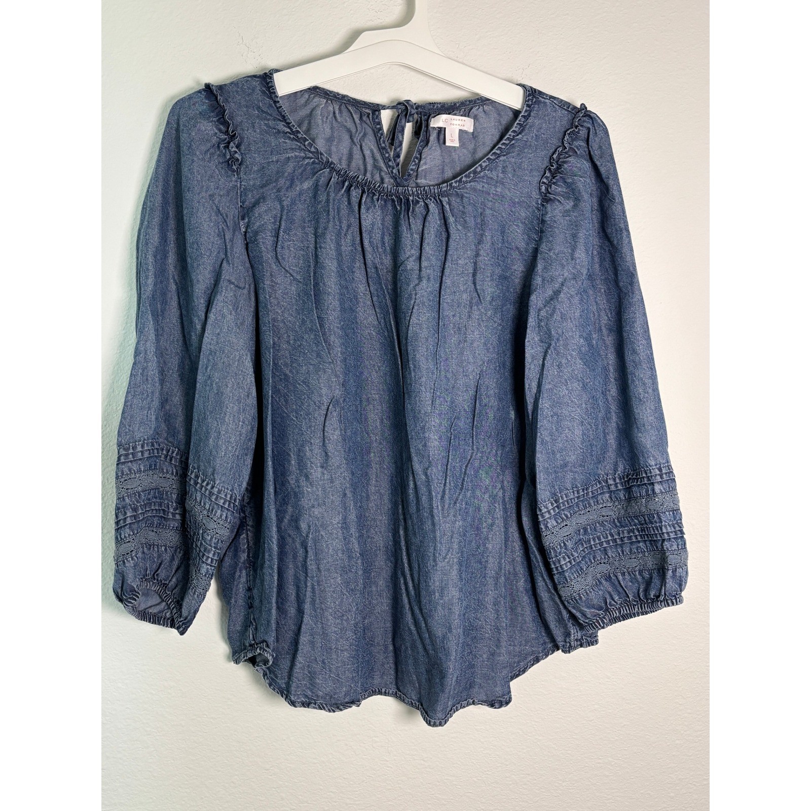 LC Lauren Conrad Blue Chambray Lace Sleeve Peasant Blouse Top Large LC Lauren Conrad Blue Chambray Lace Sleeve Peasant Blouse Top Large
