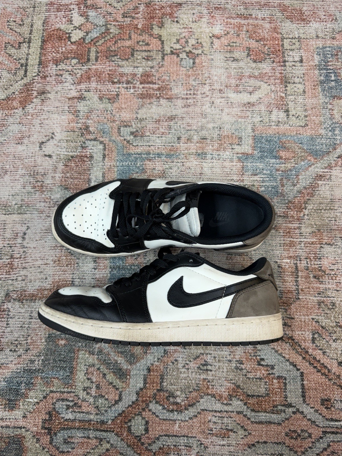 Jordan Air Jordan 1 Low Men\'s Lace-Up Sneakers Black/White/Gray Jordan Air Jordan 1 Low Men\'s Lace-Up Sneakers Black/White/Gray