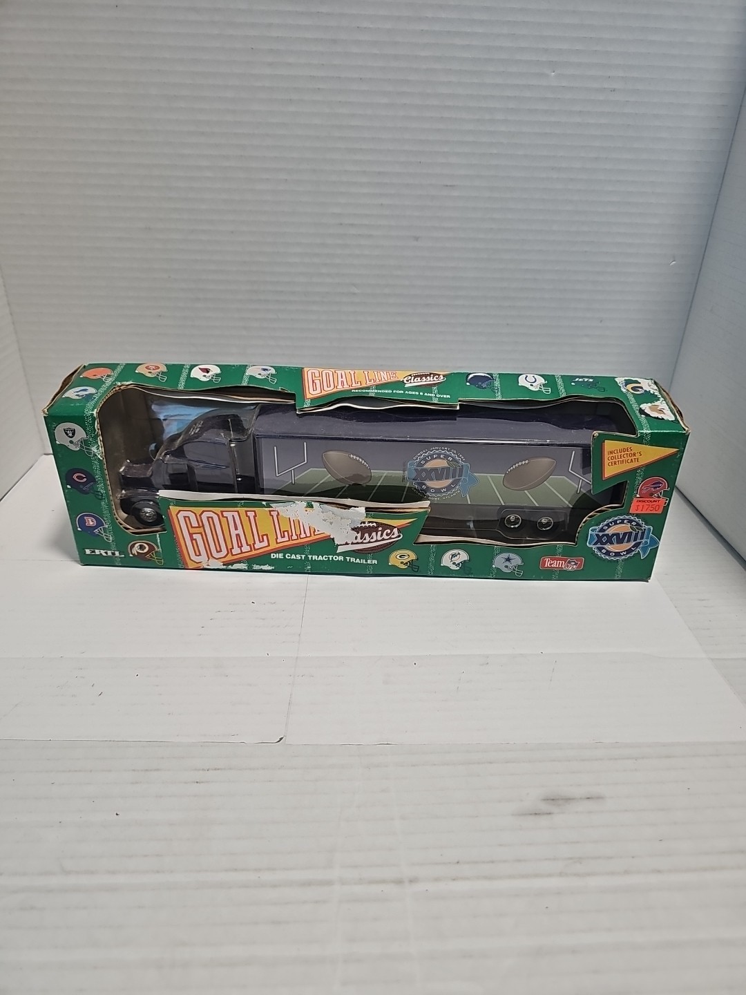 NFL Football ERTL Super Bowl XXVIII Die cast Truck. PACKAGING DAMAGED NFL Football ERTL Super Bowl XXVIII Die cast Truck. PACKAGING DAMAGED