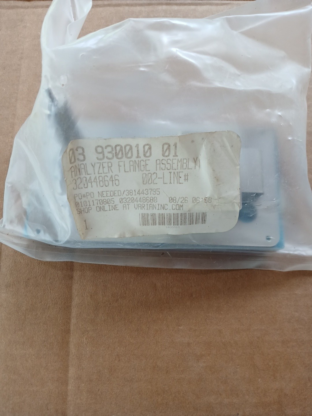 Varian 03-930010-01 Analyzer Flange Assembly Saturn 2000 GC/MS