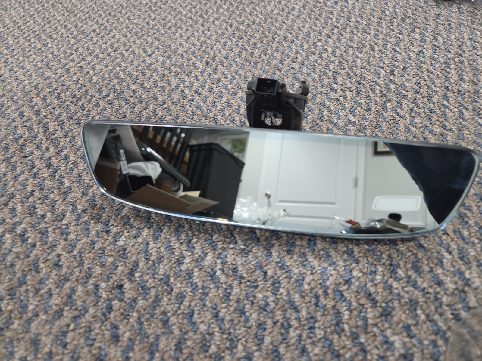 2018-2024 VW - REAR VIEW Mirror W/ Homelink & AUTO DIM 000072548B 2018-2024 VW - REAR VIEW Mirror W/ Homelink & AUTO DIM 000072548B