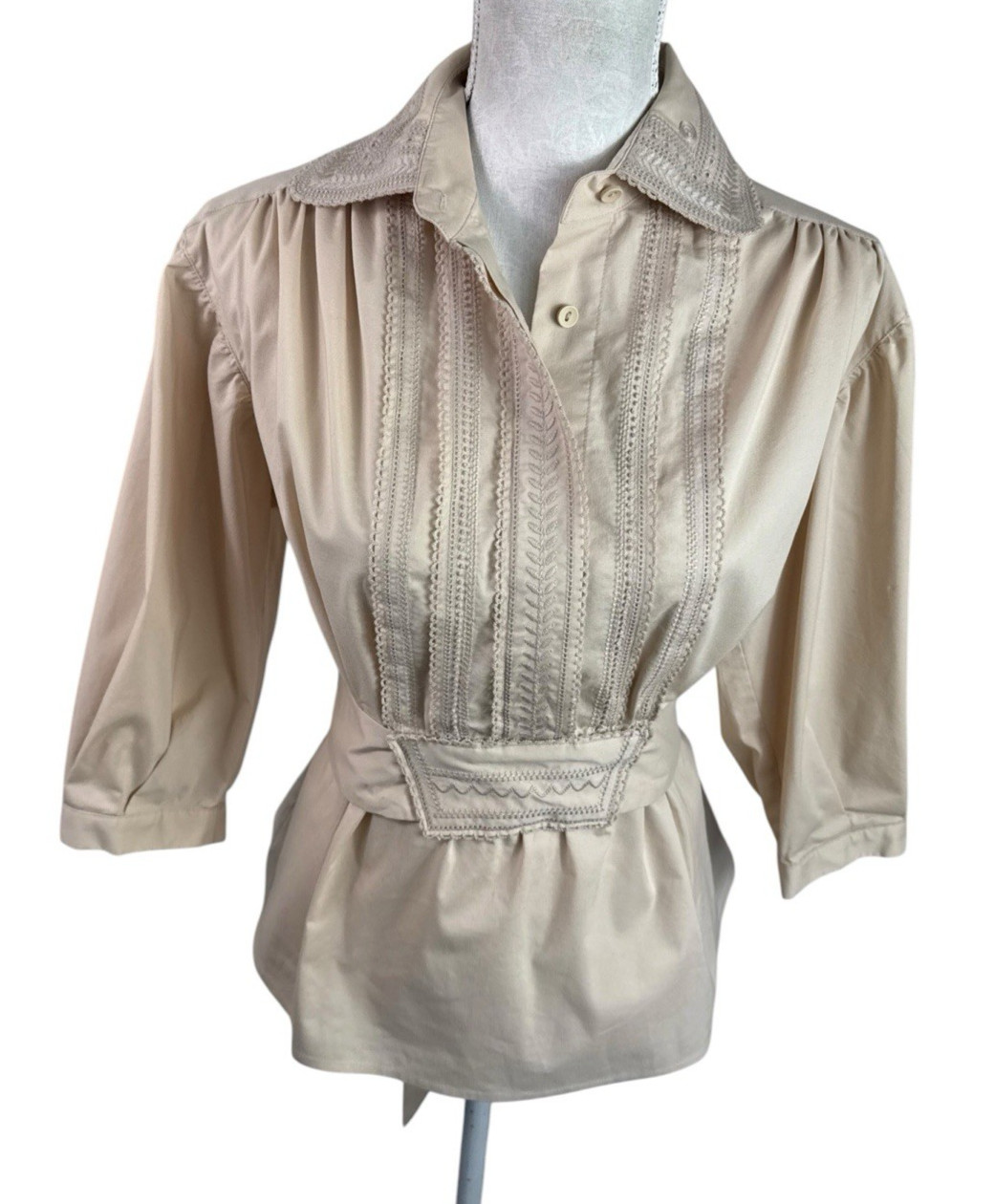Robert Rodriguez Women\'s 8 Popover Blouse Beige Embroidered EUC