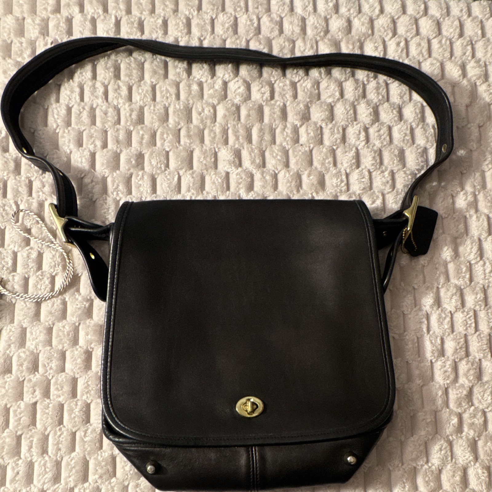 Vintage Coach Legacy West Flap 9525 Black Leather Shoulder Bag Brass Turnlock Vintage Coach Legacy West Flap 9525 Black Leather Shoulder Bag Brass Turnlock