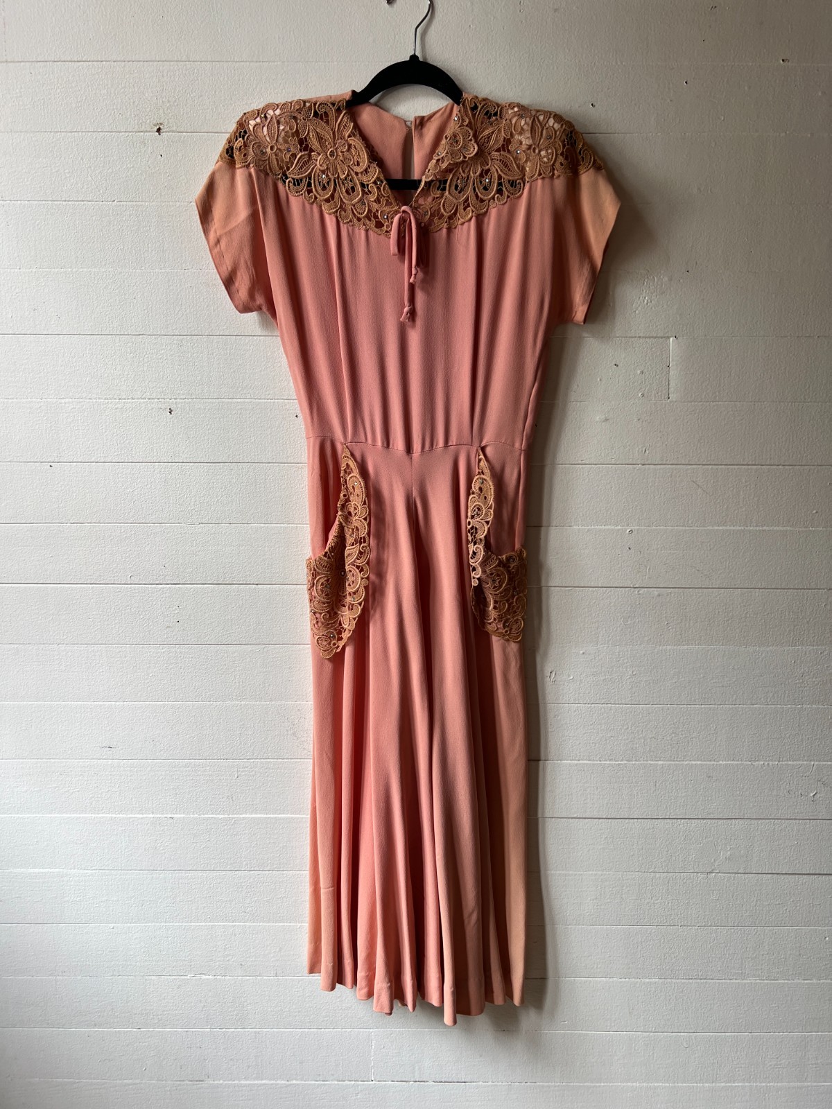 Vintage 1940s Pink Rayon Crepe Floral Lace Dress - 34x26x45 AR FL