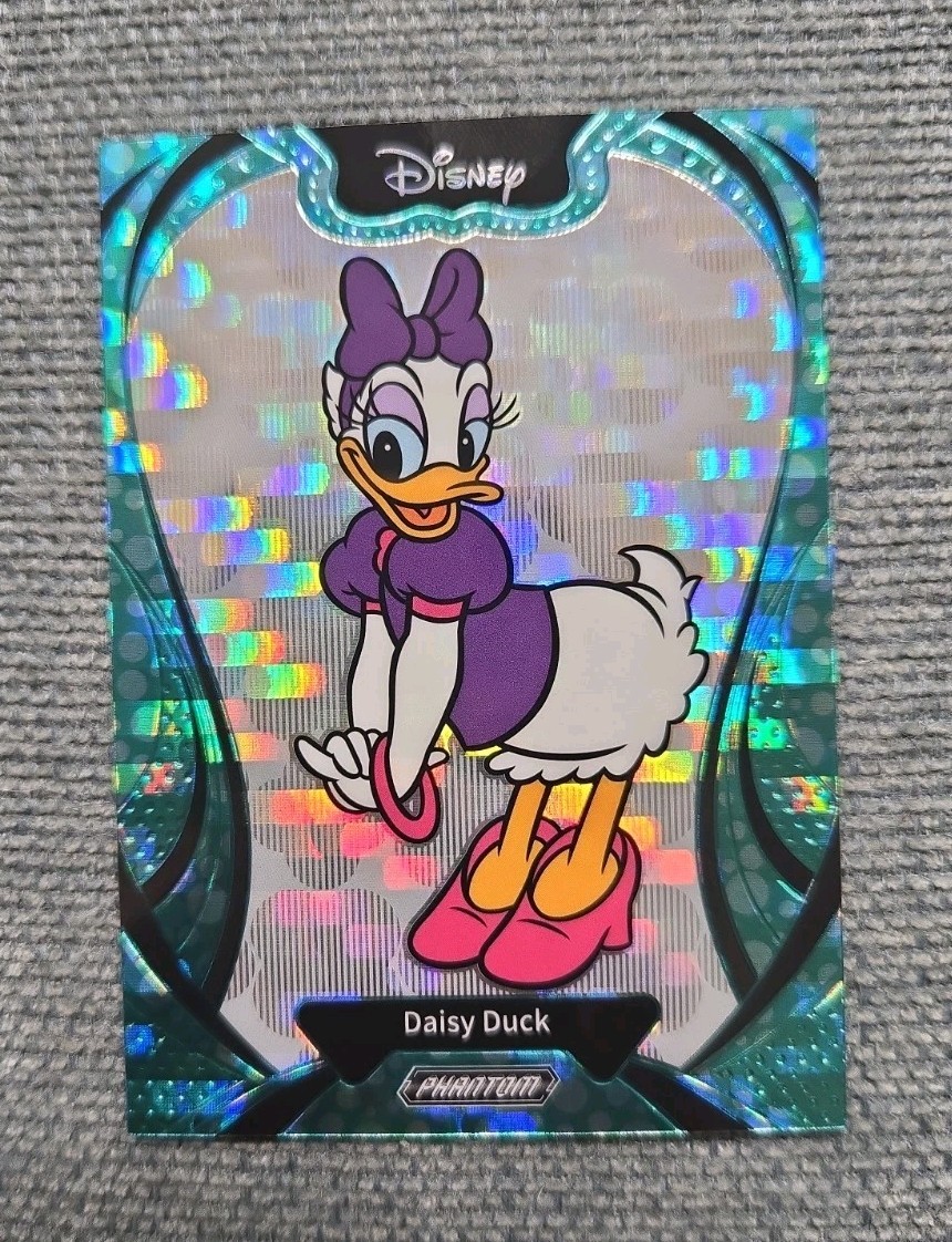 2025 Disney Phantom Kakawow Blue Refractor 137/210 Daisy Duck 2025 Disney Phantom Kakawow Blue Refractor 137/210 Daisy Duck
