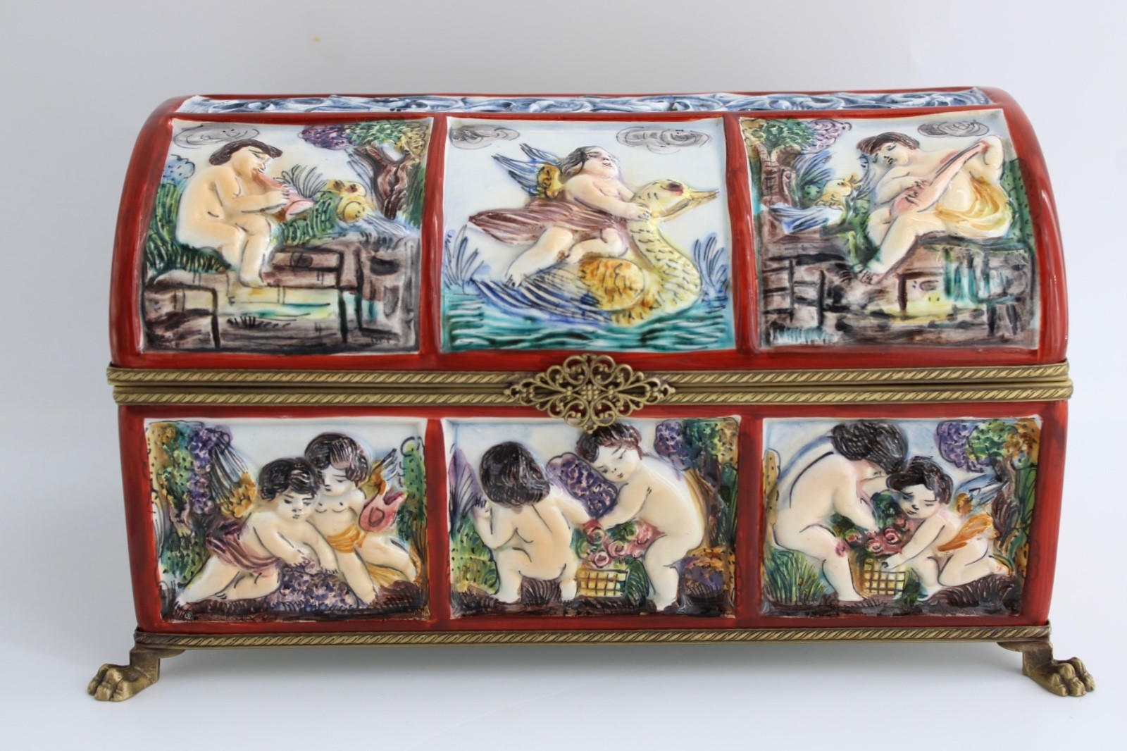 Stunning Large Italian Capodimonte Porcelain Majolica Box w/ Putti Relief Stunning Large Italian Capodimonte Porcelain Majolica Box w/ Putti Relief