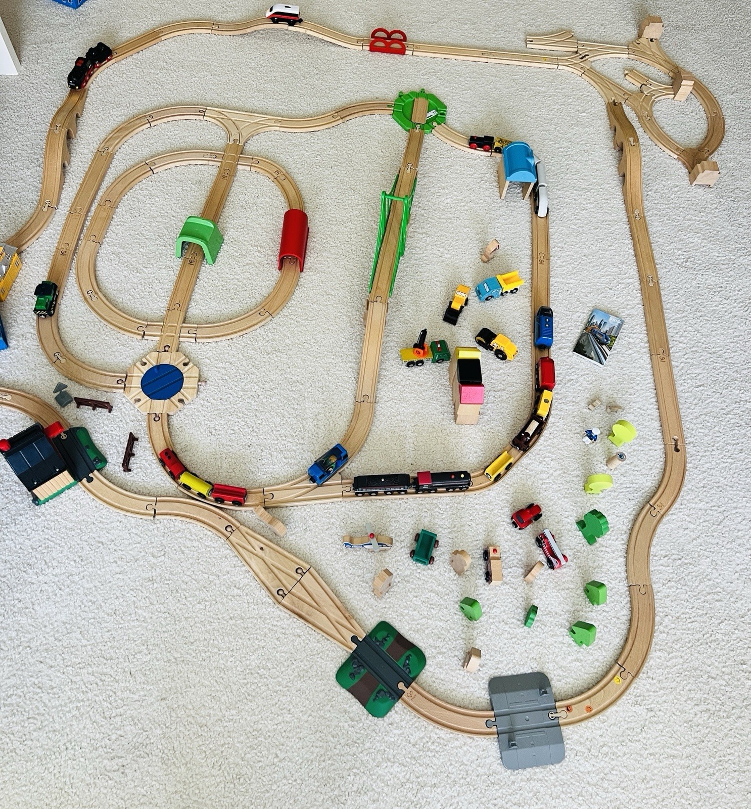 Huge BRIO Wooden Railway Train Set Lot 3 Battery Trains Bridge Tracks Accessorie
