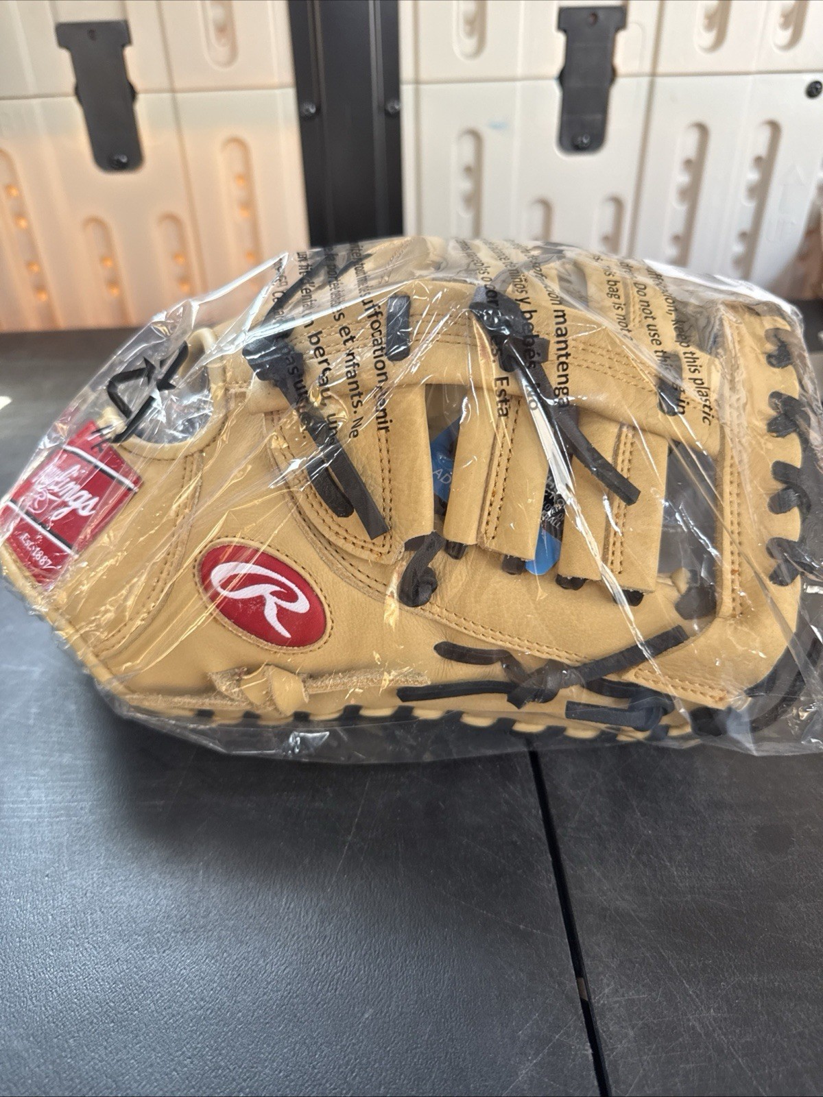 Rawlings S01D125CFB-RHT 12.5 FBM Brown Glove R00754405 Rawlings S01D125CFB-RHT 12.5 FBM Brown Glove R00754405