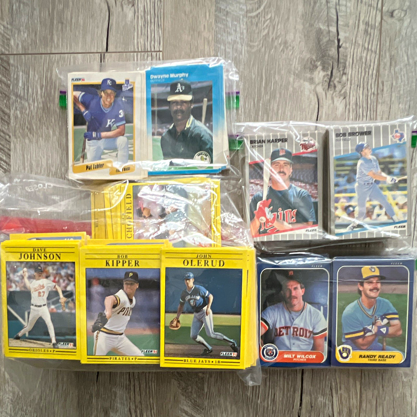 Fleer 1986-1991 Vintage MLB Baseball Card Lot. ~800 cards.