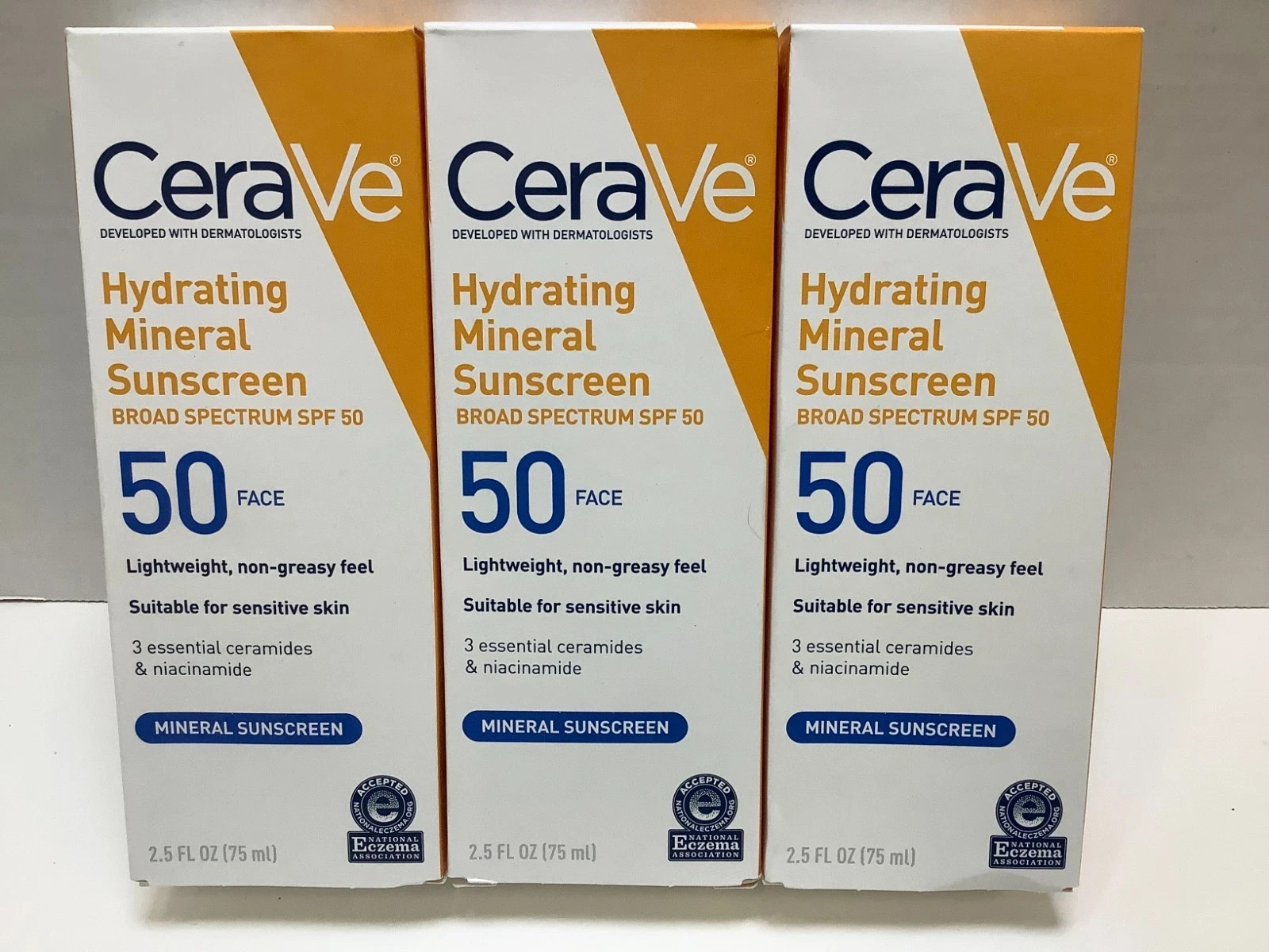 3pack CeraVe Hydrating Mineral Sunscreen Face Lotion SPF 50 2.5fl oz 75m EX12/28 3pack CeraVe Hydrating Mineral Sunscreen Face Lotion SPF 50 2.5fl oz 75m EX12/28
