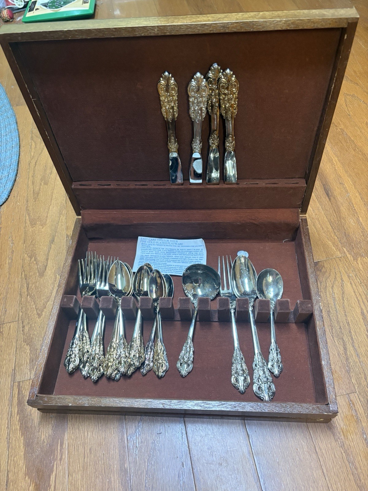 Baroque By Godinger Mixed Set Of 25 Pieces With Box (see Description) Baroque By Godinger Mixed Set Of 25 Pieces With Box (see Description)