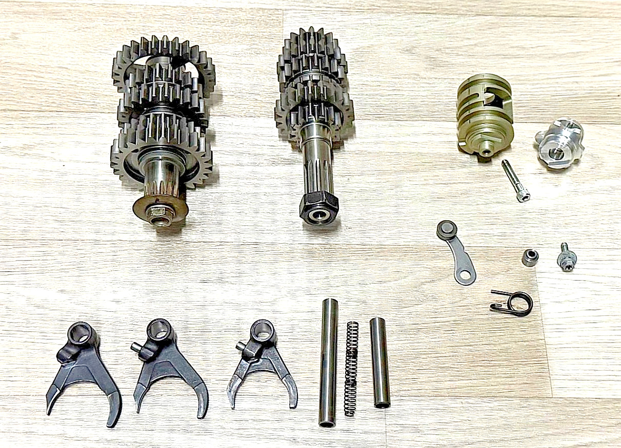 2012-2015 KTM 350 EXC-F  XC-F  Transmission Assembly Gears Shafts Forks Drum