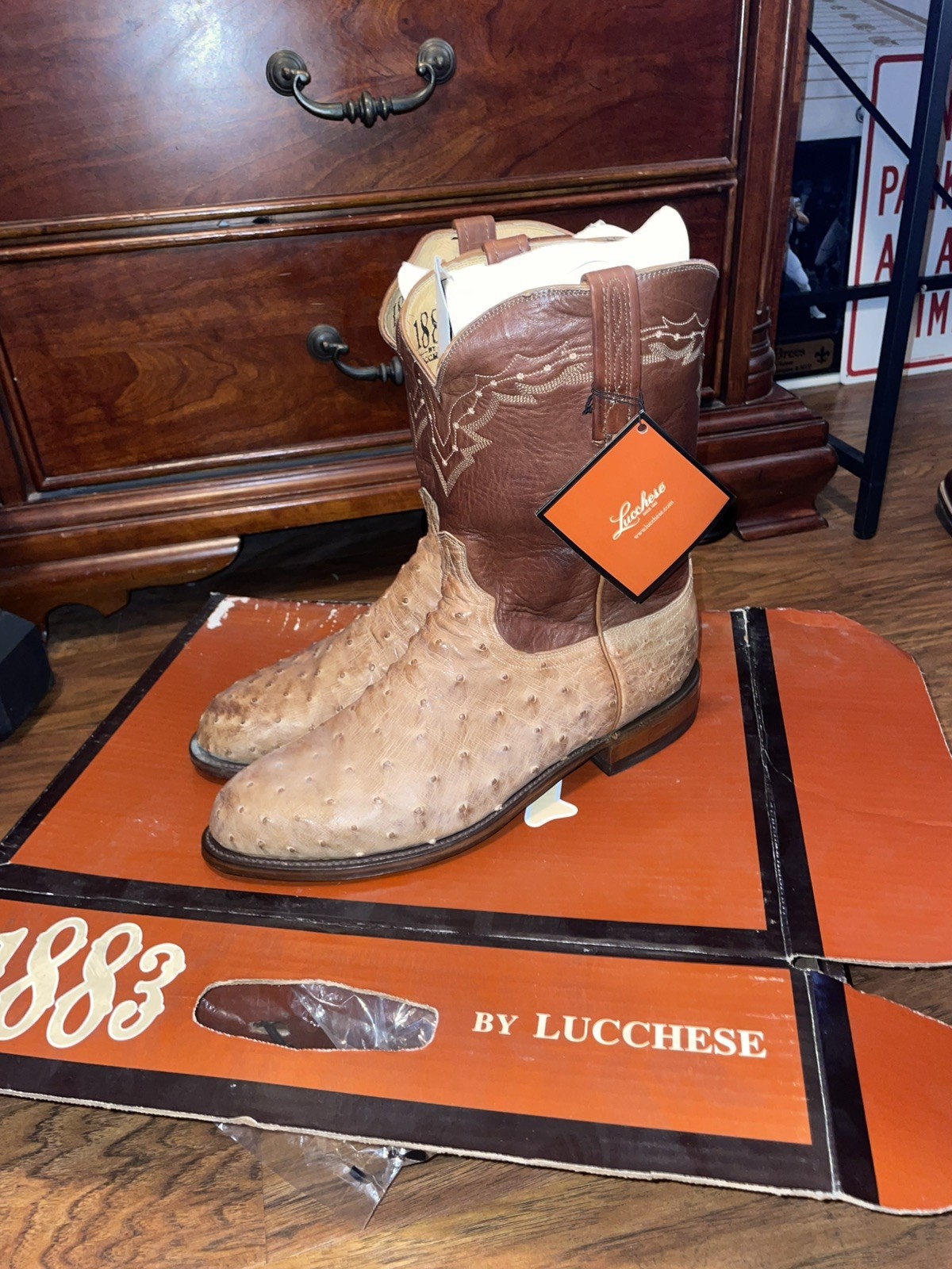 Lucchese 1883 Men\'s Full Quill Ostrich Mens 11 Cowboy Boots Brown Tan BRAND NEW Lucchese 1883 Men\'s Full Quill Ostrich Mens 11 Cowboy Boots Brown Tan BRAND NEW