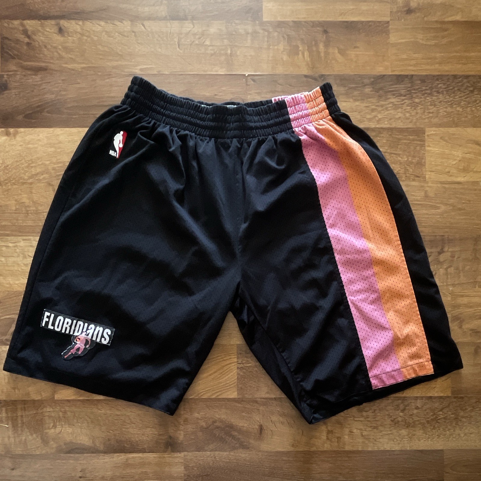 adidas Miami Heat NBA Hardwood Classics Shorts XL Black Pink Orange Floridians adidas Miami Heat NBA Hardwood Classics Shorts XL Black Pink Orange Floridians