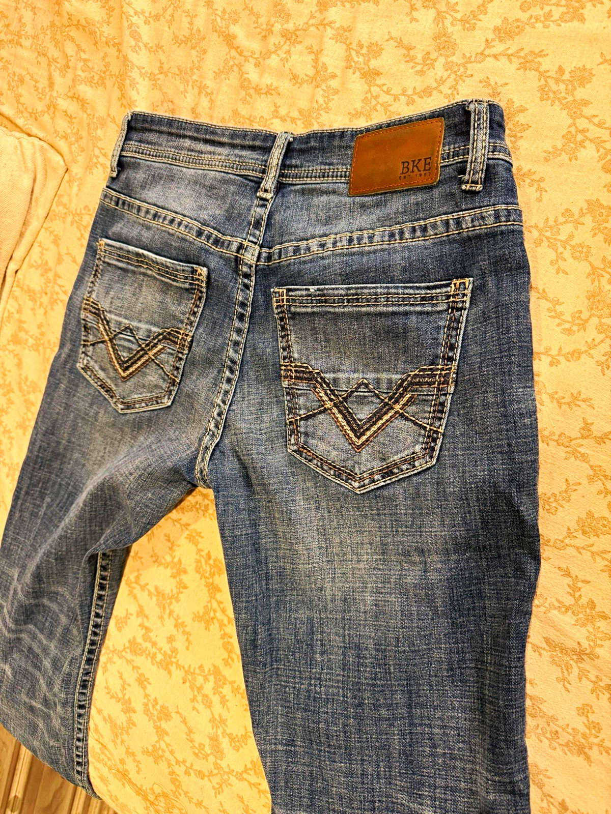 BKE Men’s Blue Bootcut Denim Jeans Regular Fit Mid Rise Medium Wash Size 30