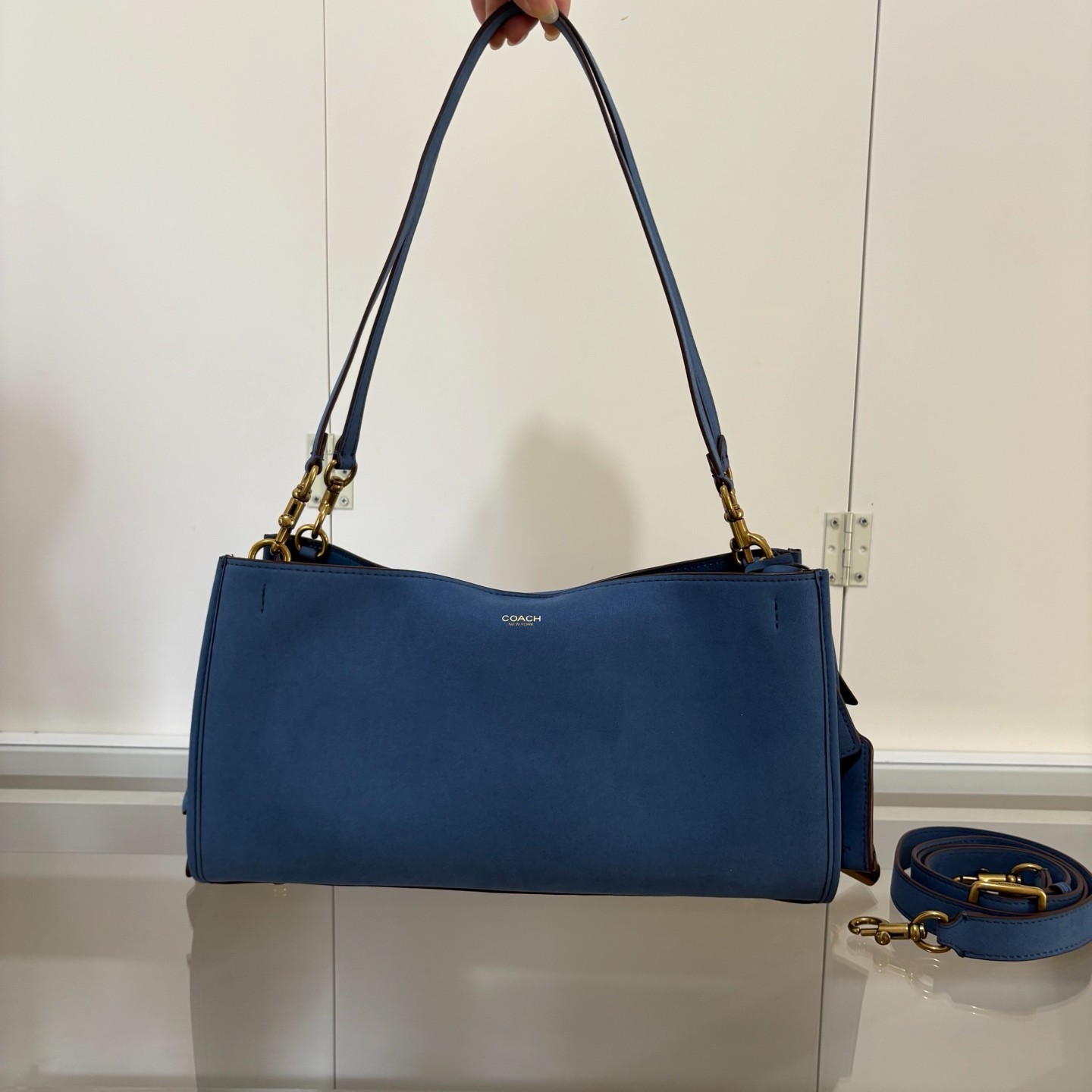 Coach Blue Leather Shoulder Tote Bag 34x17.5x12cm Detachable Crossbody Strap Coach Blue Leather Shoulder Tote Bag 34x17.5x12cm Detachable Crossbody Strap