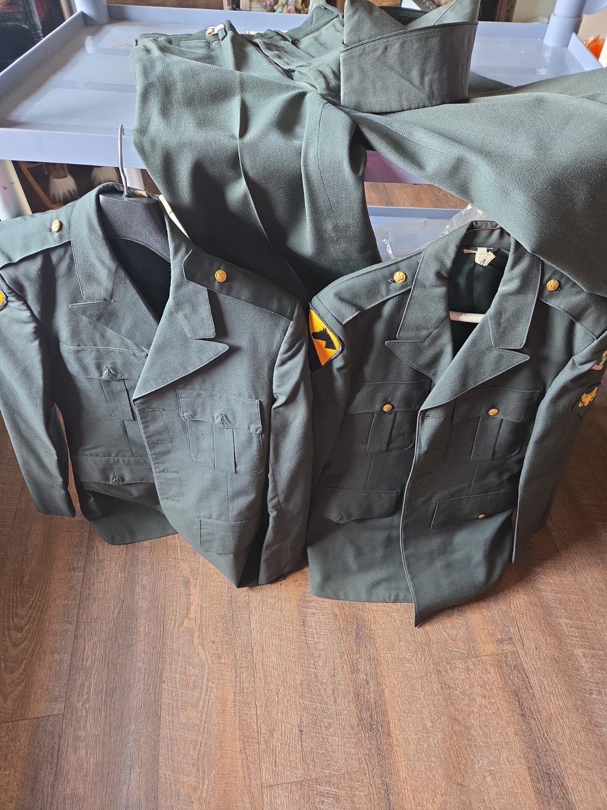 Vietnam Veteran 1st Cavalry Division Dress Uniform Group Purple Heart Recipient