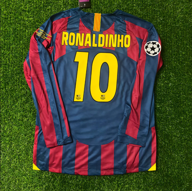 FC Barcelona Football 2005/2006 Home long sleeve Jersey - Ronaldinho #10 Jersey