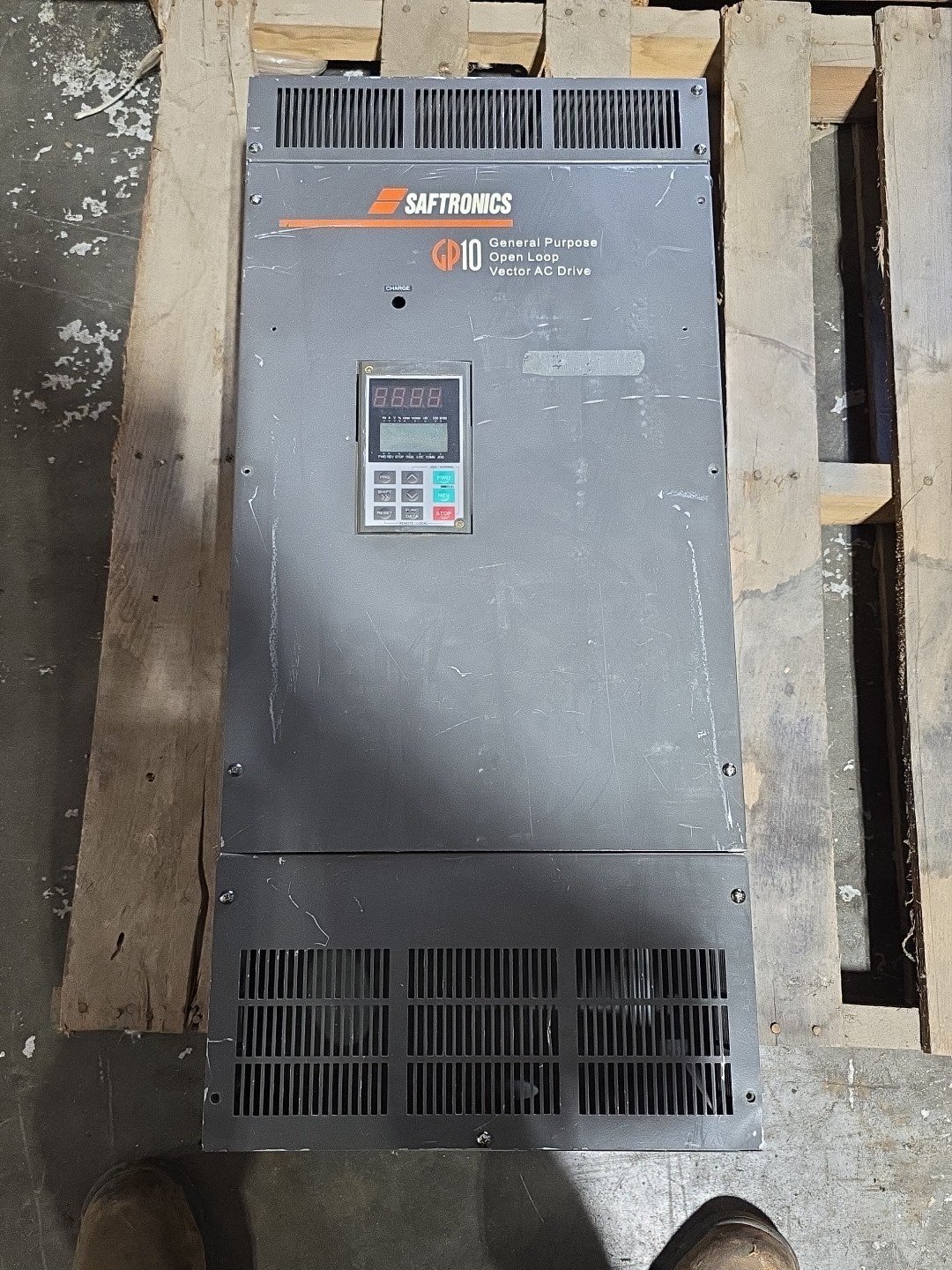 SAFTRONICS GP10E9ST34050B1 / GP10E9ST34050B1 GP104050-9 50 HP Vector AC Drive SAFTRONICS GP10E9ST34050B1 / GP10E9ST34050B1 GP104050-9 50 HP Vector AC Drive
