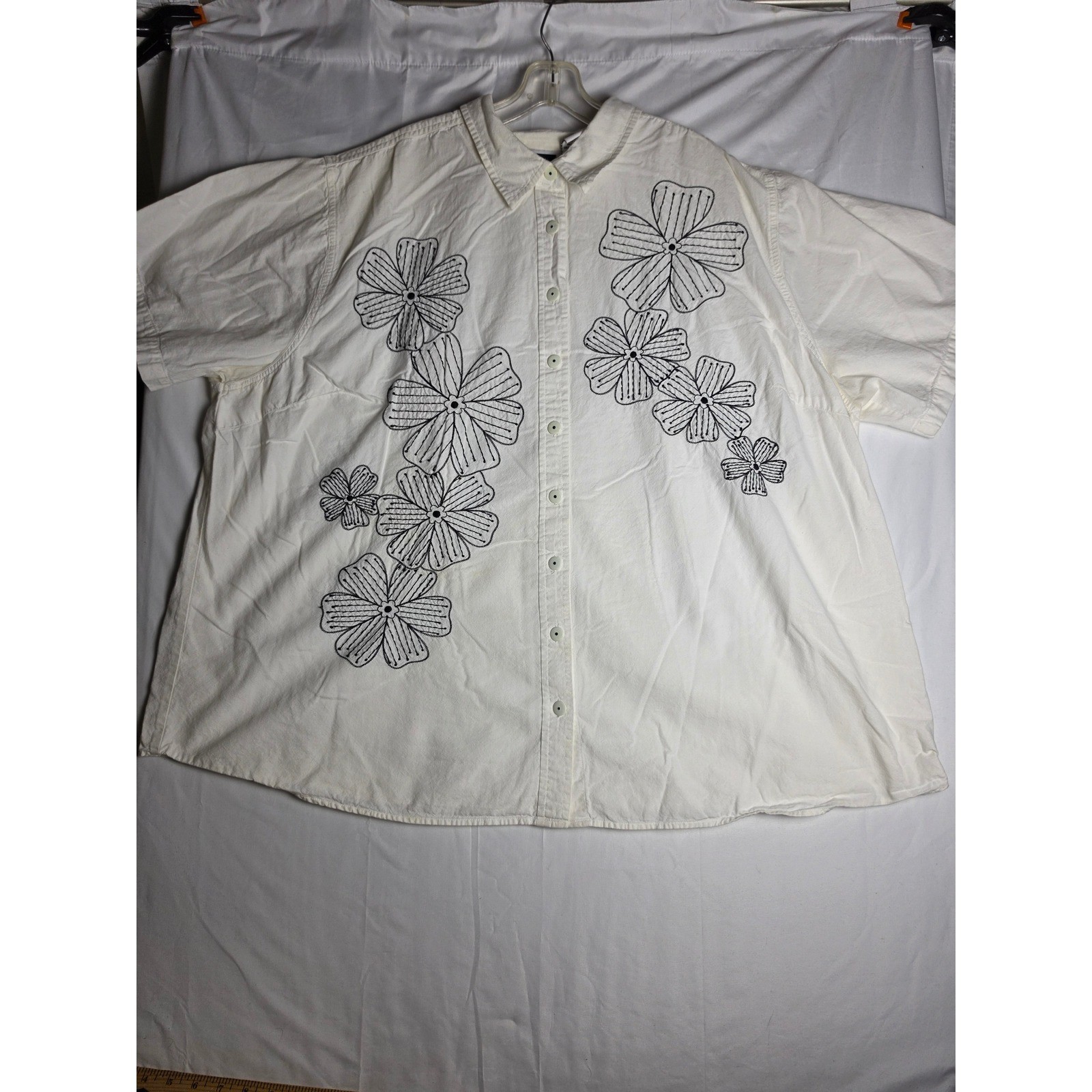 Vintage CST Sport White Cotton Floral Embroidered Beaded Button Up Shirt 28W