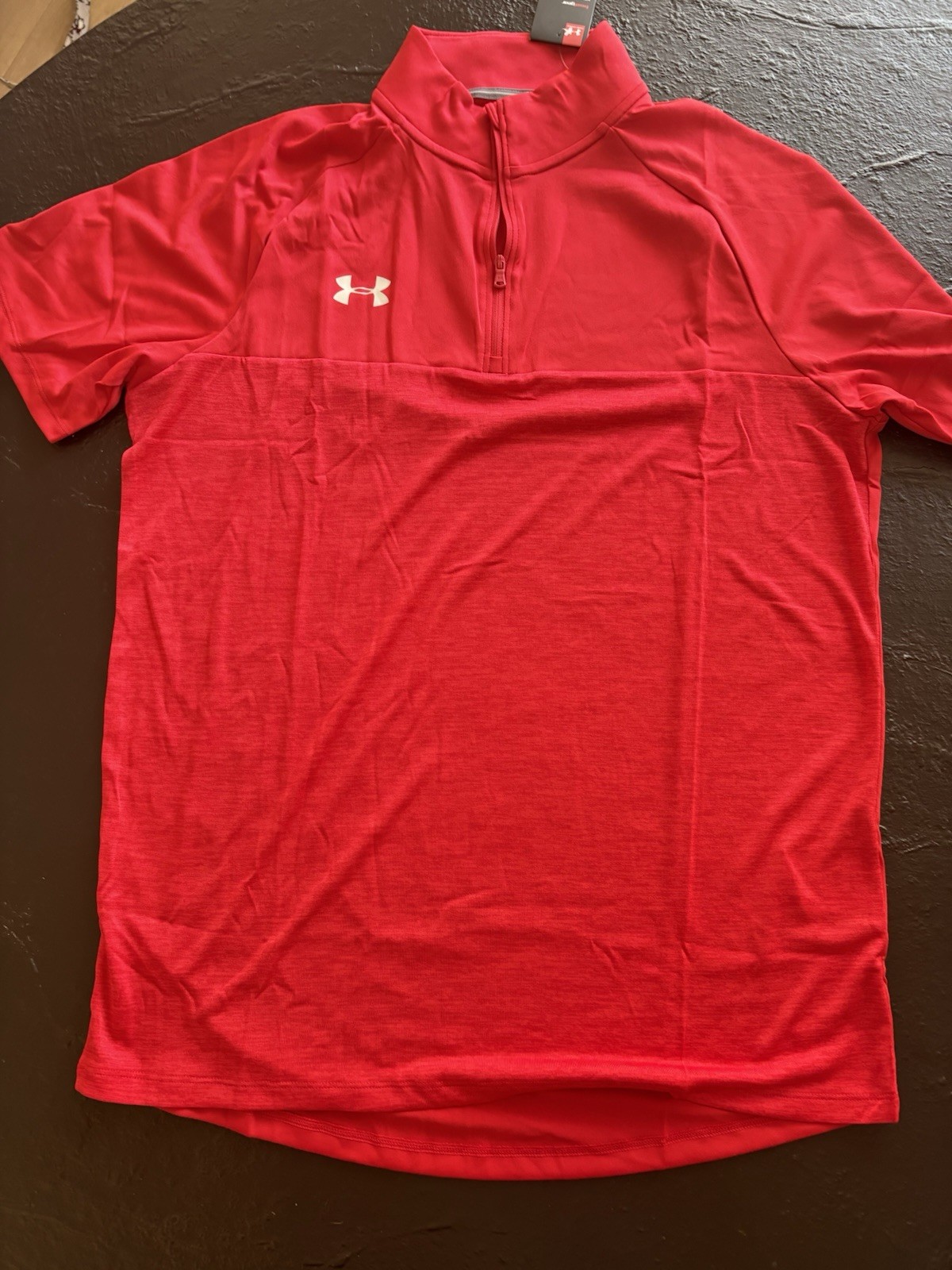 Under Armour Mens Pullover 1/4 Zip Medium Red Heat Gear NEW Under Armour Mens Pullover 1/4 Zip Medium Red Heat Gear NEW