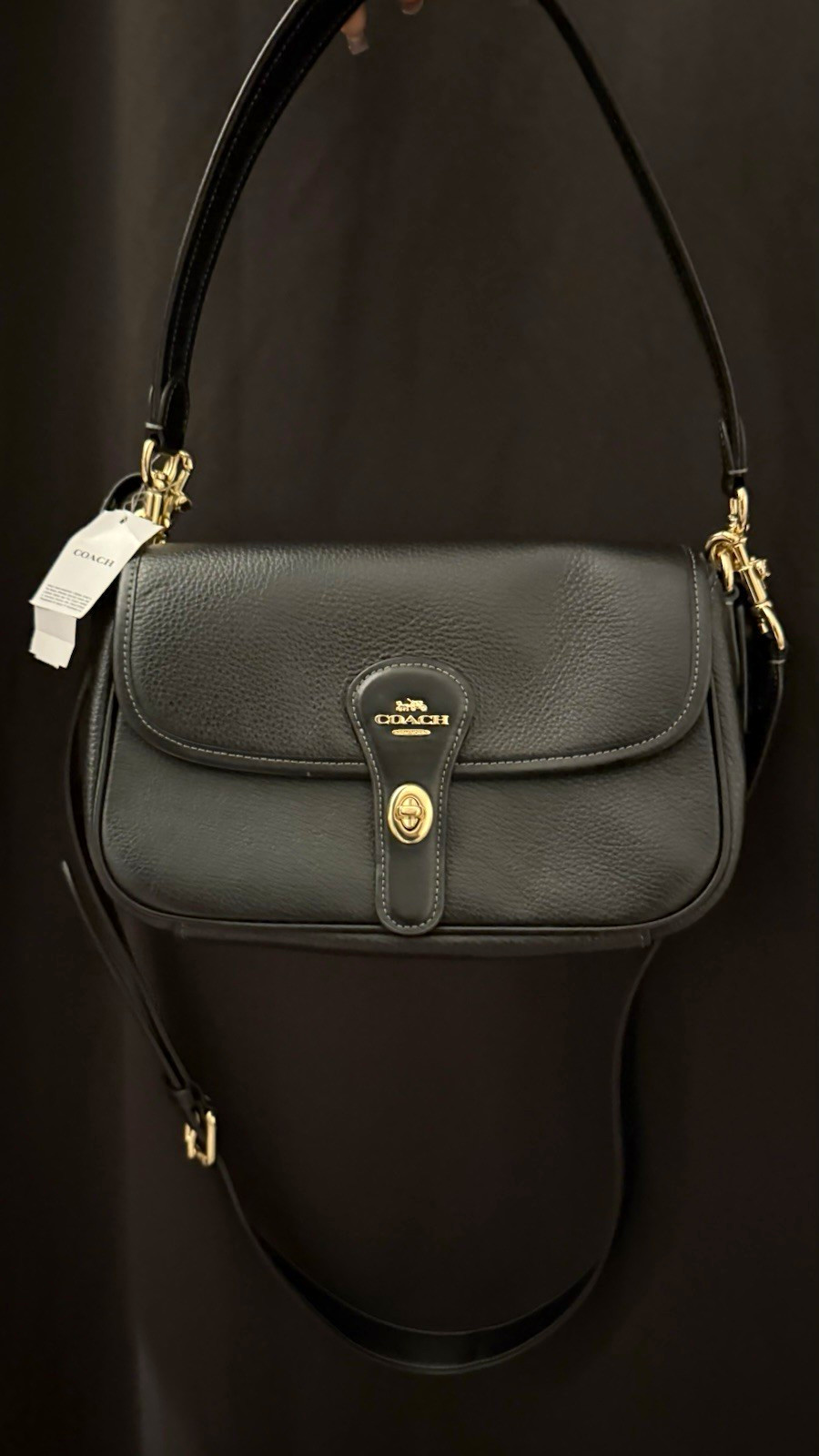 Coach Hadley Classic Black Shoulder Bag Turn Lock Gold Hardware Adjustable Strap